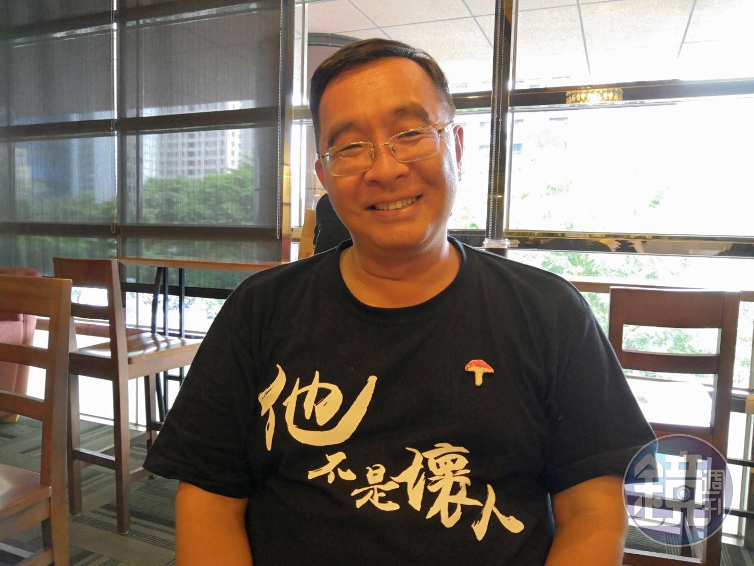 律師鄭懿瀛認為,大舉興訟只為一千多元訴訟利益,很難不讓外界做過多的聯想。