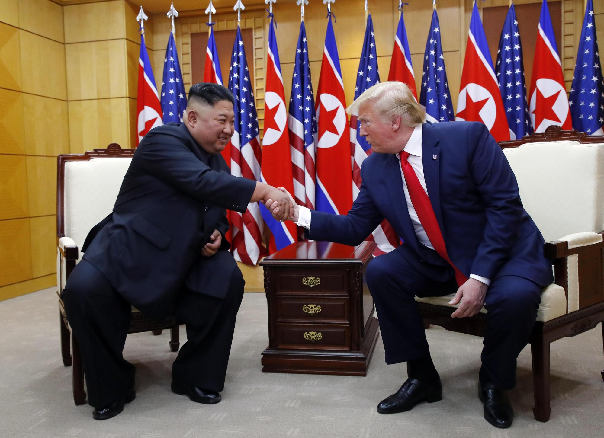 這是川普和金正恩第三度會晤,兩人全力營造友好氣氛,希望為重啟談判鋪路。(東方IC)