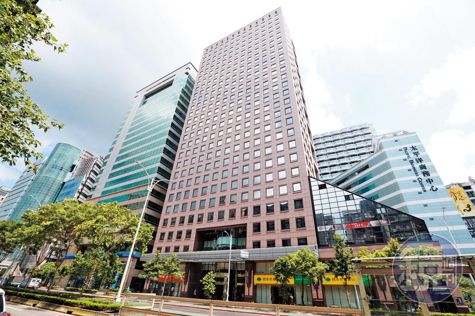 潤寅實業以虛假應收帳款向銀行詐貸66億元,潤寅總部藏身在圖中的信義區大樓中,相當低調。