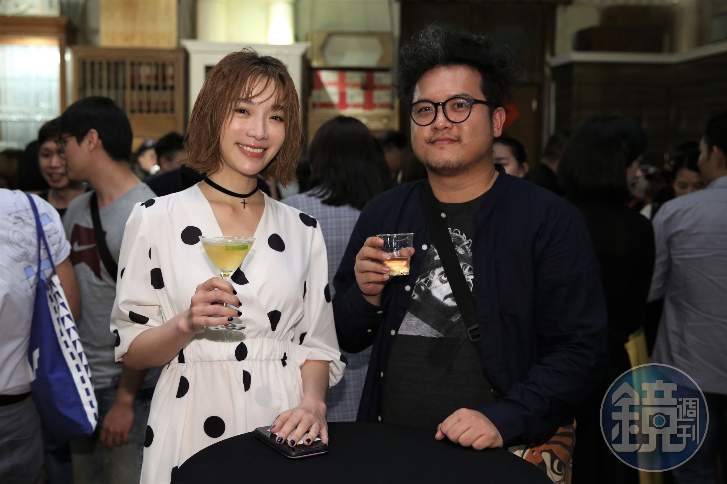 《打掃》演員蔡淑臻與《樂園》導演林冠甫合影。