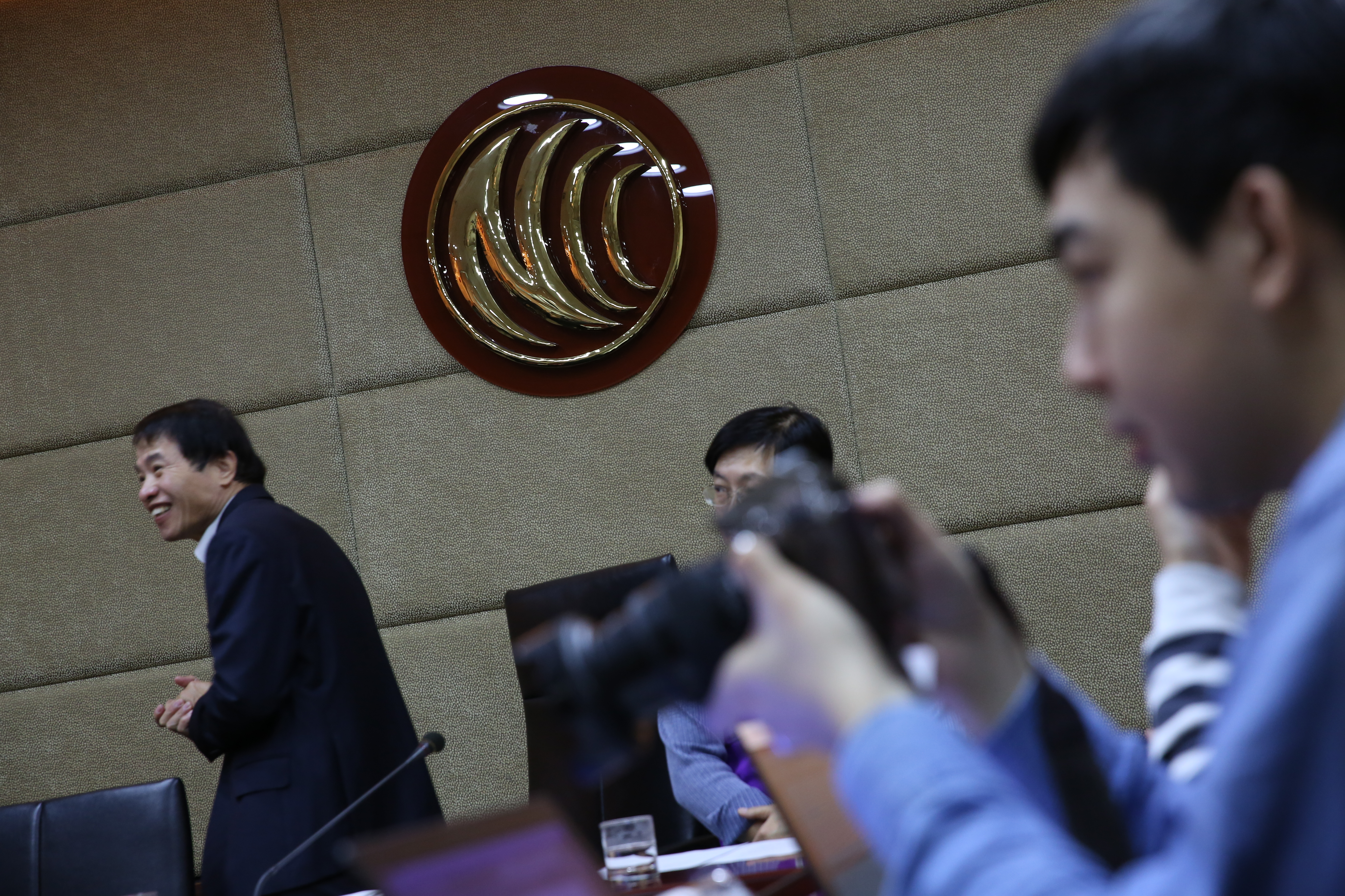 NCC日前公告5G頻譜競標規則，引發三大殺兩小疑慮。