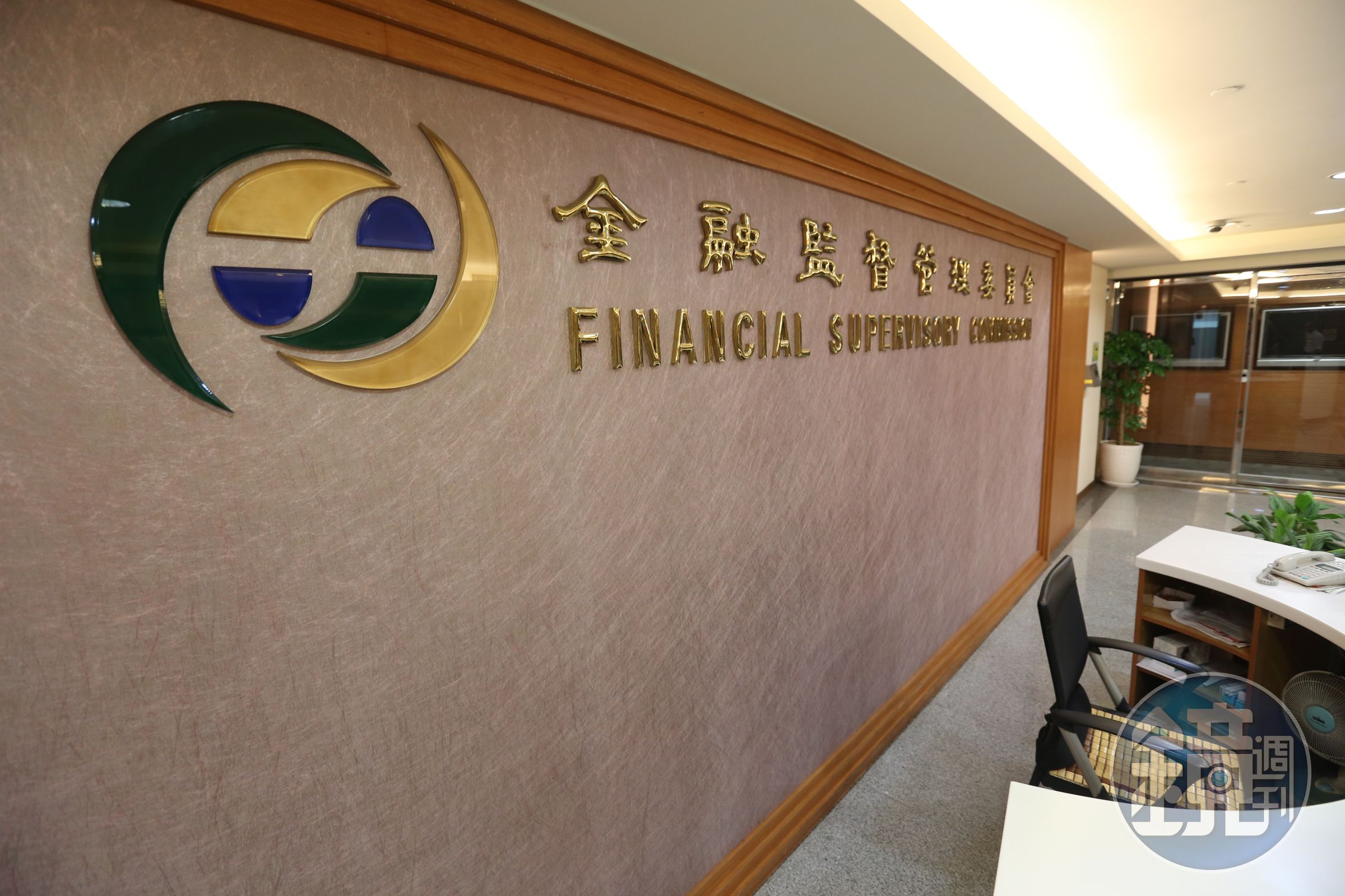 金管會公布潤寅詐貸79.71億元，高達8成7沒有擔保，銀行損失慘重。