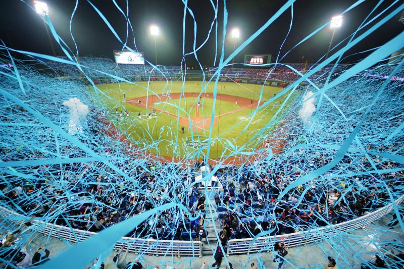 Lamigo桃猿上月才剛風光奪下上半季冠軍，今（3）日卻傳出轉賣消息，桃猿將在下午4點於中華職棒召開記者會。（翻攝自Lamigo桃猿官網）