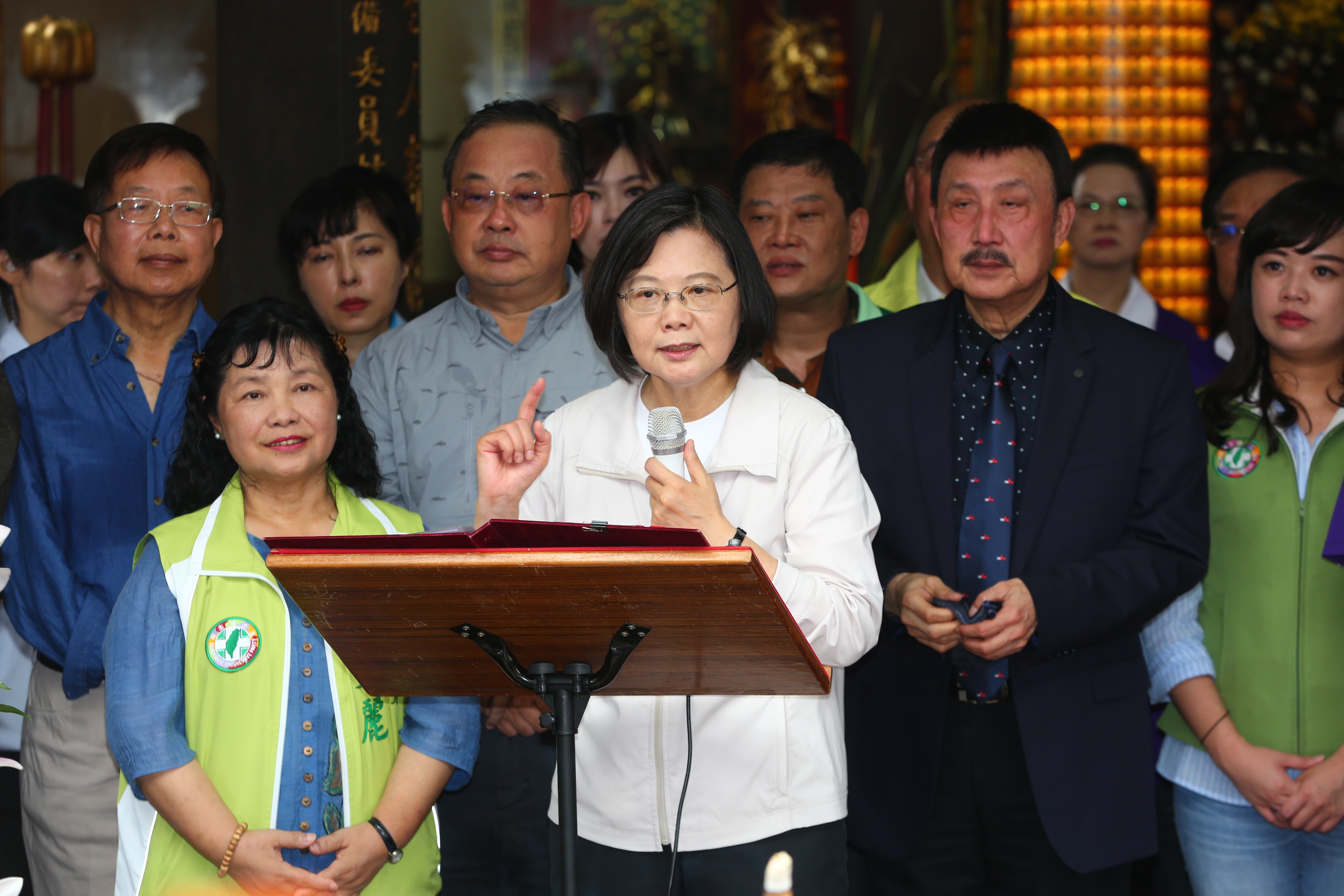 總統蔡英文今到三重先嗇宮參拜。