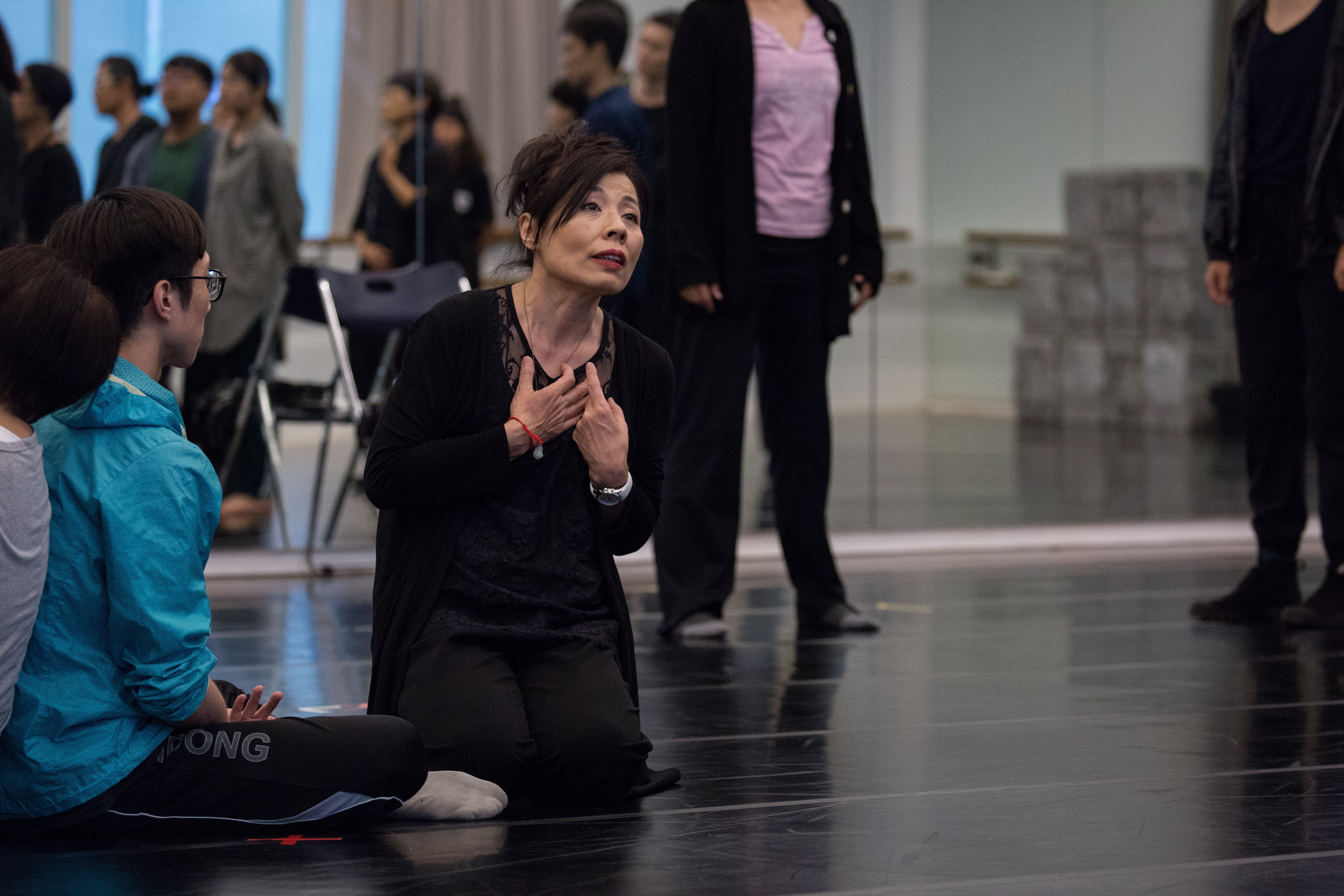 《新娘妝》是旅歐編舞家林美虹以故鄉為靈感的舞蹈劇場,在歐洲巡演五十幾場,亦曾獲德國最大藝術獎項浮士德獎提名。