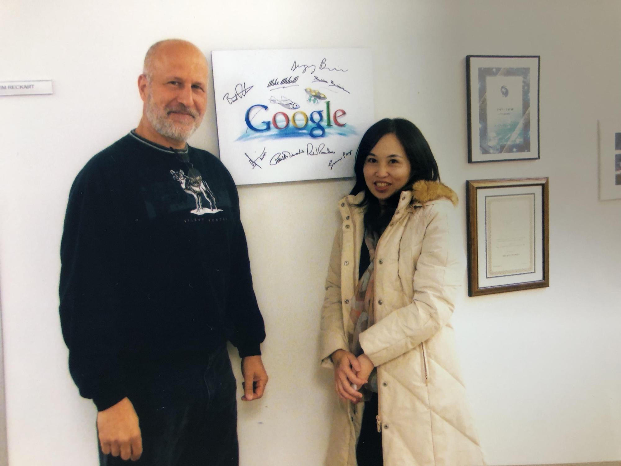 曾是電子業務的陳詩慧，工作常飛美國出差拜訪客戶，對電子趨勢深具敏感度。（陳詩慧提供）
