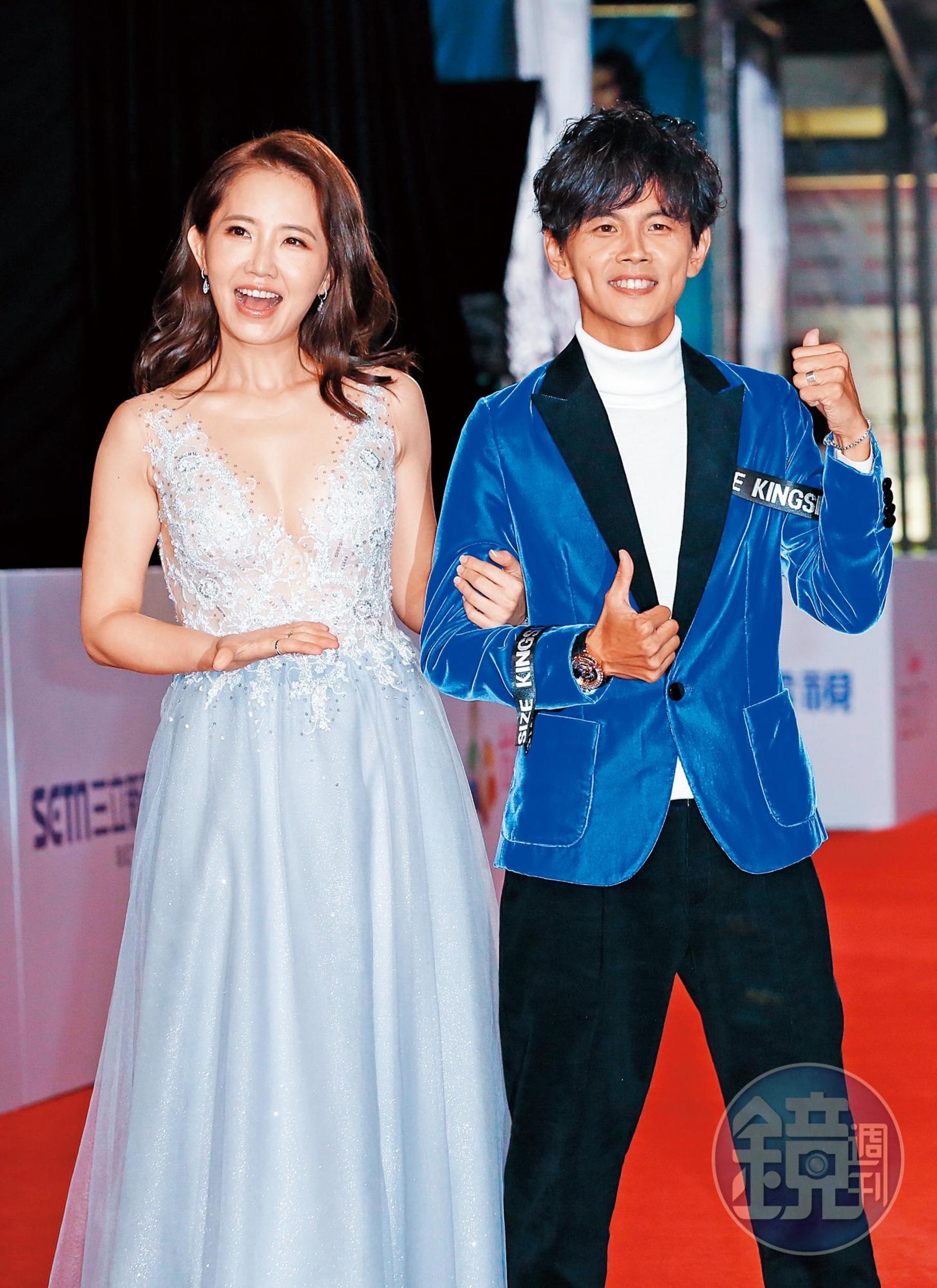 謝忻（左）和阿翔（右）激吻過後，阿翔兩次道歉、又與老婆前往澳門修復感情，相對謝忻顯得被忽略，許多人認為經紀公司也應該給謝忻一個道歉機會。