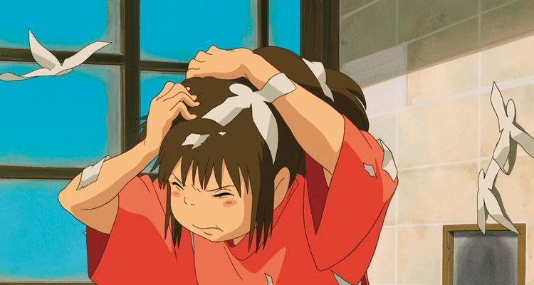 日本宮崎駿動畫電影《神隱少女》,女主角千尋為解救被飛舞的白色紙人打傷的白龍踏上冒險之旅。(翻攝吉卜力工作室《神隱少女》)