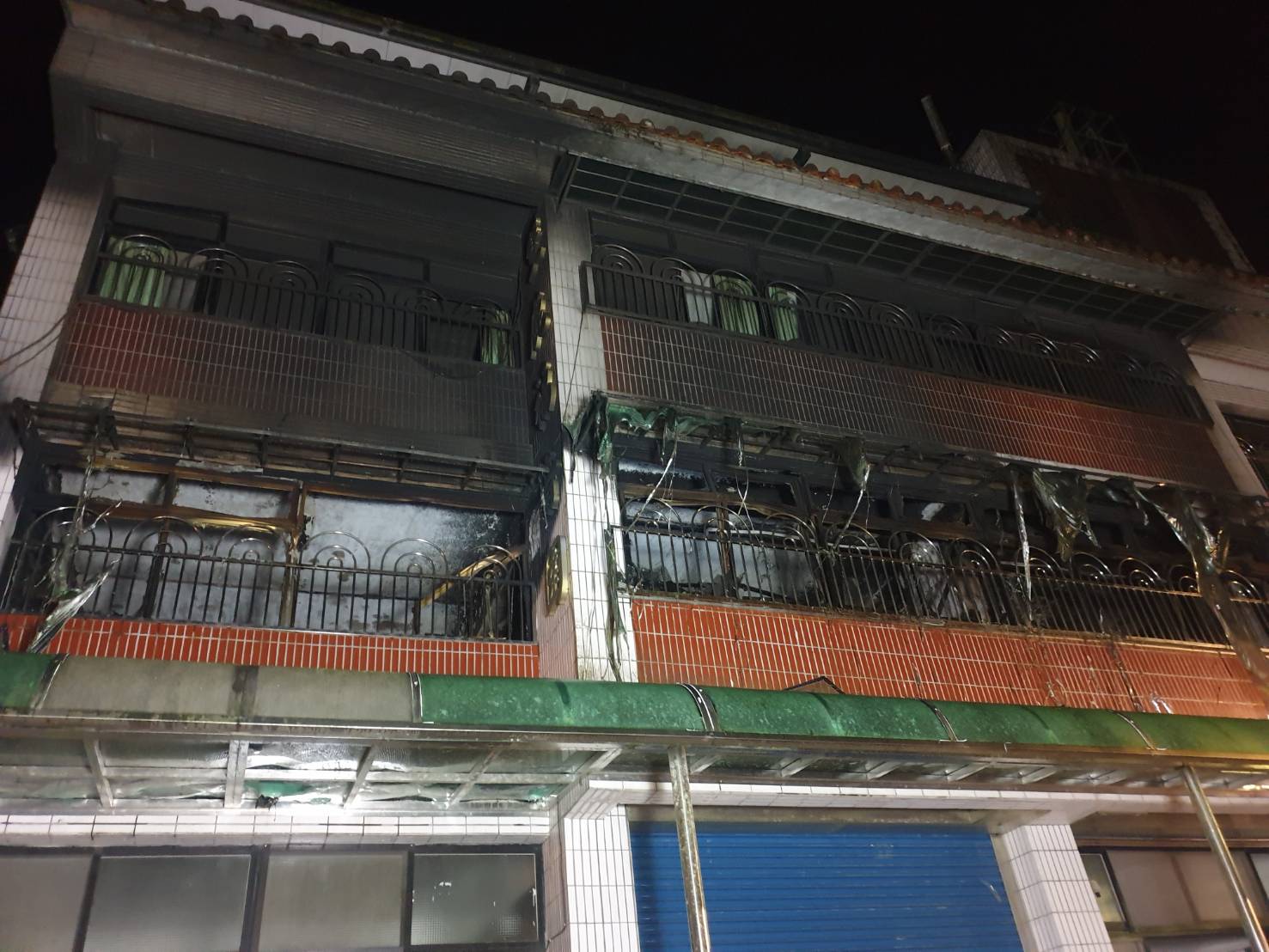 新北石碇「雙鹿福音園」暗夜驚傳火警，造成2死3傷悲劇。（翻攝畫面）