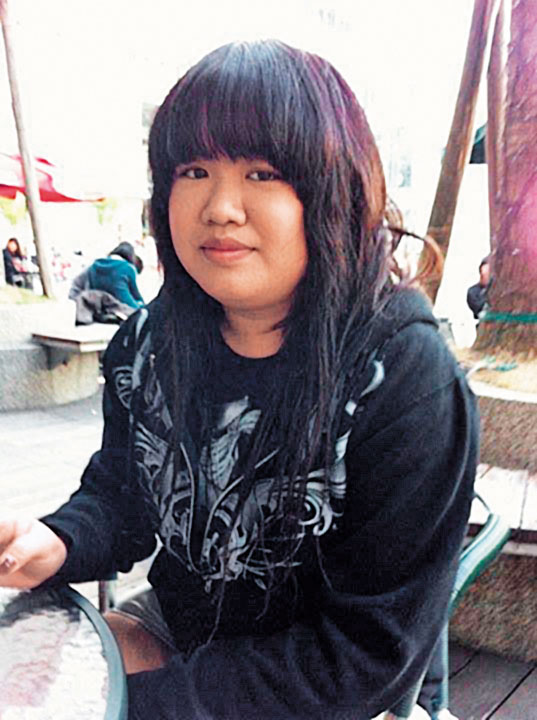 照片中的娃娃20歲，她曾是努力迎合眾人的胖妹，5年前偶然開始一夜情，逐漸接納自己的身體和情欲。（娃娃提供）