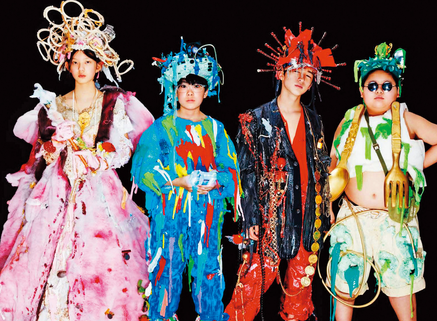 4個父母雙亡的青少年抗拒社會，行為脫序，卻在組成雜牌樂團後一夕爆紅。（佳映提供）