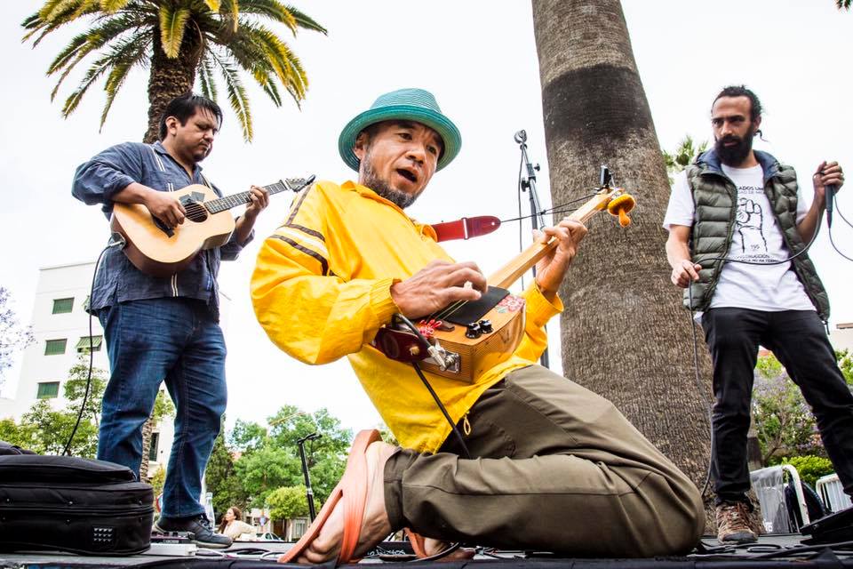 由駐村音樂人組成的樂團「CUATRO MINIMAL」曾代表日本去阿根廷參加建交週年紀念活動。（翻攝自CUATRO MINIMAL粉絲團）