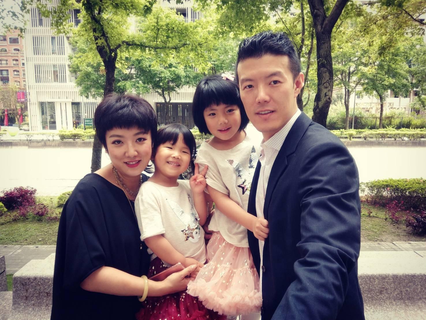 先生跟女兒是Monica生命中最重要的支柱。