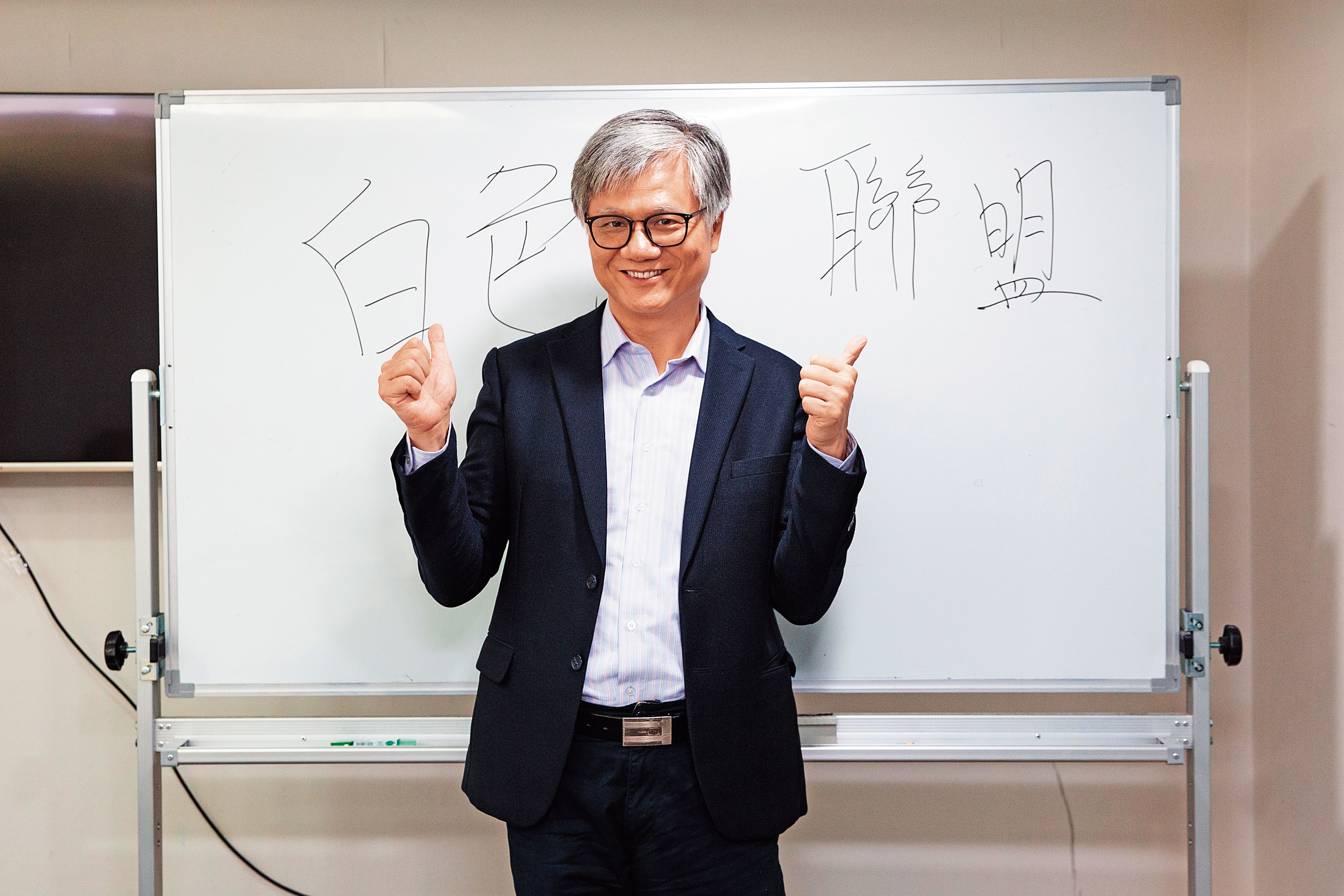 吳蕚洋有信心超越傳統選戰，以破壞性行銷吸納選民支持。