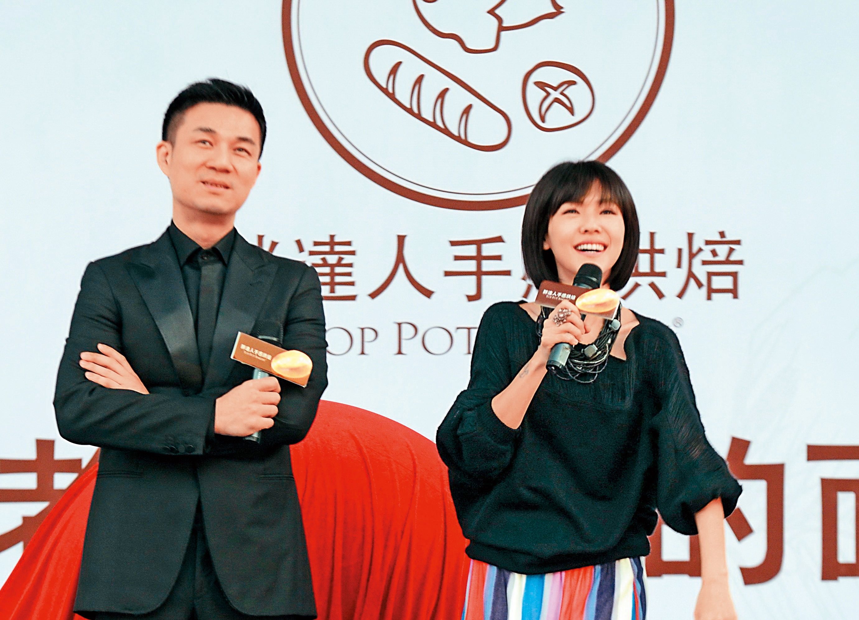 胖達人案讓許雅鈞跟小S灰頭土臉了好一陣子，後來靠著自嘲才讓眾人漸漸淡忘。（東方IC）