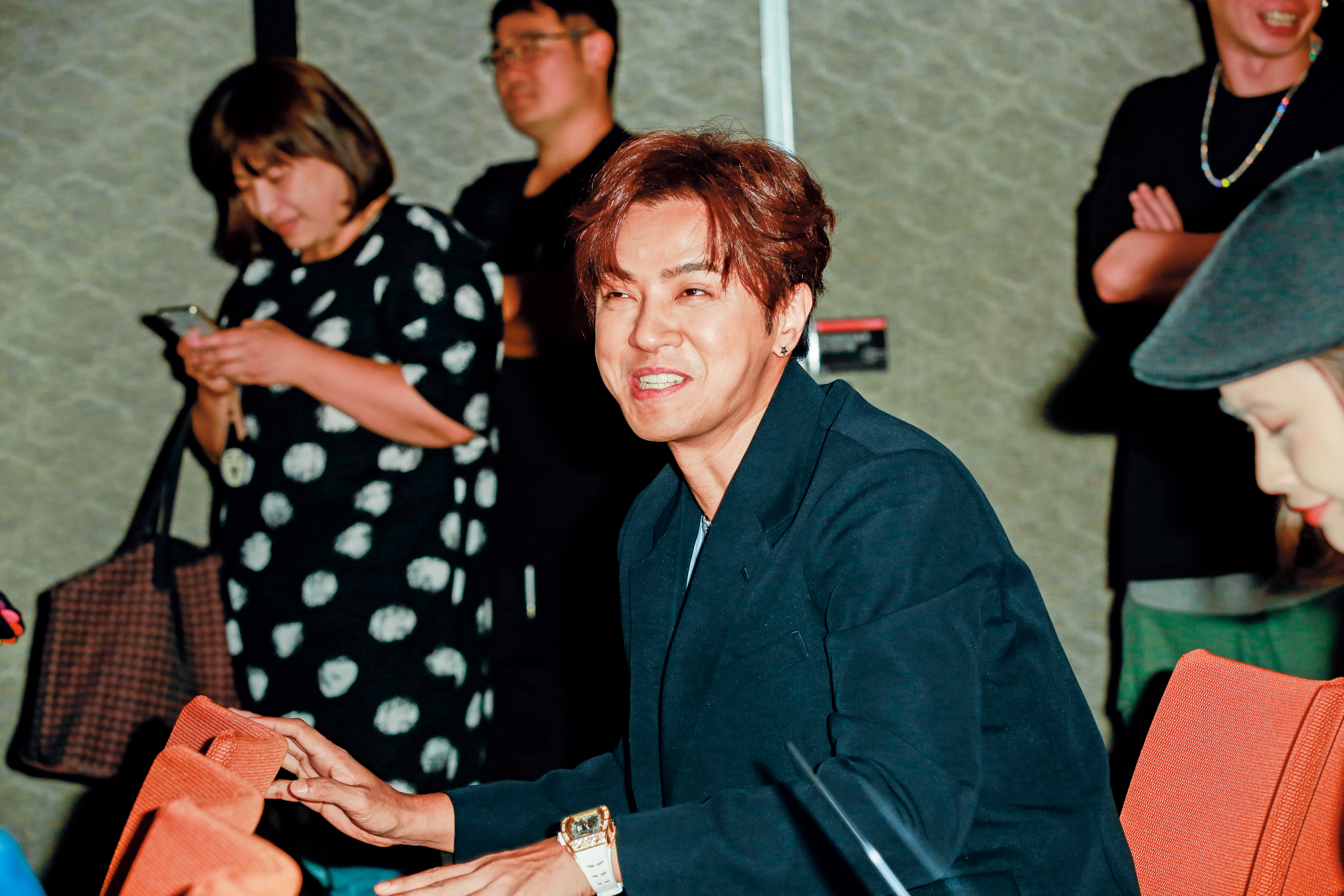 小豬的臉上，已有歲月的痕跡，就連黃子佼也忍不住吐槽他要「服老」。