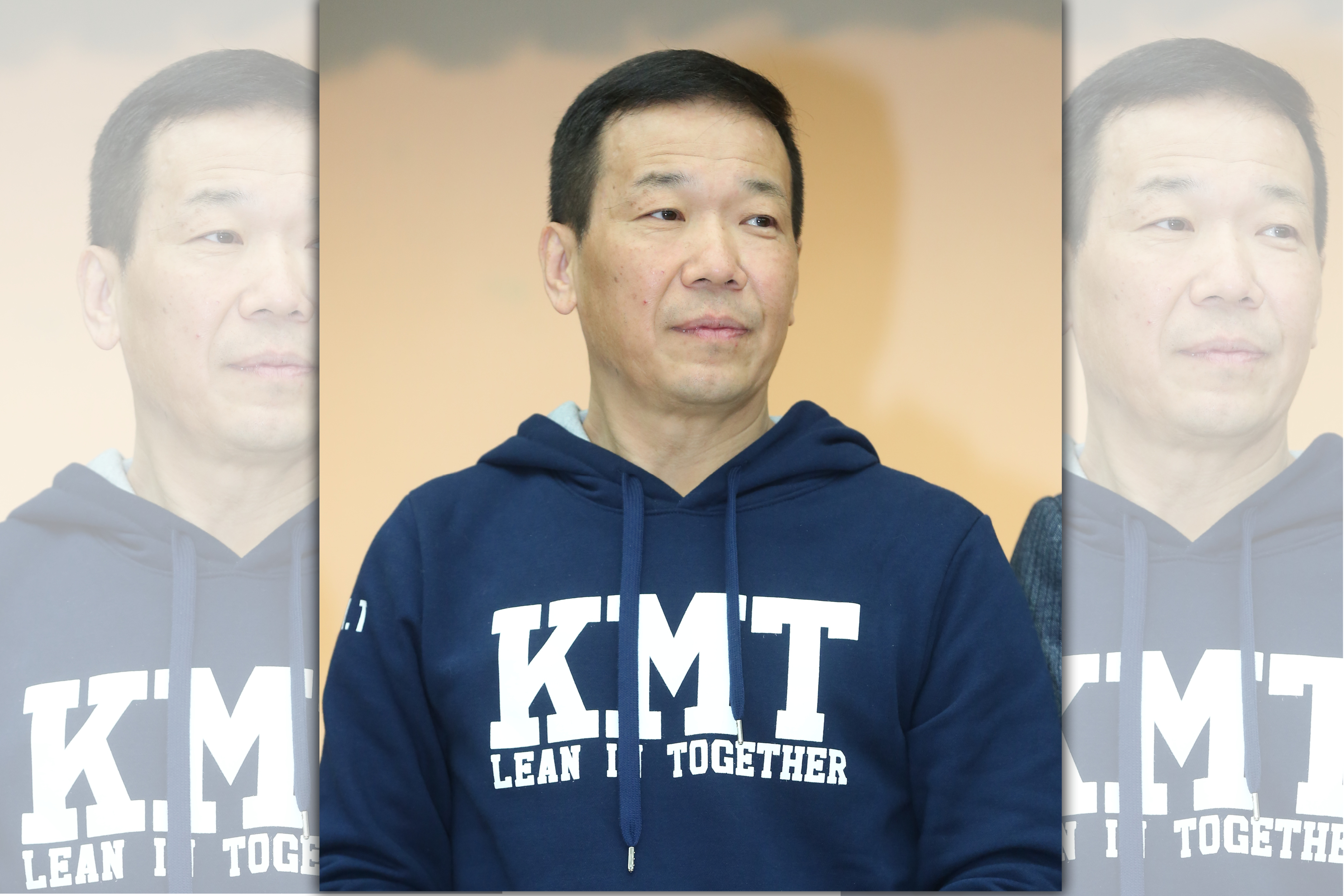 國民黨台北市議員鍾小平今宣布退出國民黨，並挺無黨籍台北市長柯文哲參選總統。