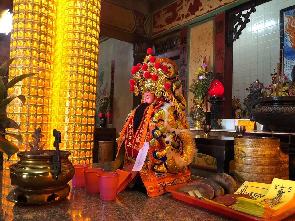 傳因田都元帥是靠螃蟹吐沫餵養而存活,因此布袋戲界因此有不吃毛蟹的禁忌。(翻攝自王田天和宮西秦王爺開基祖廟臉書)