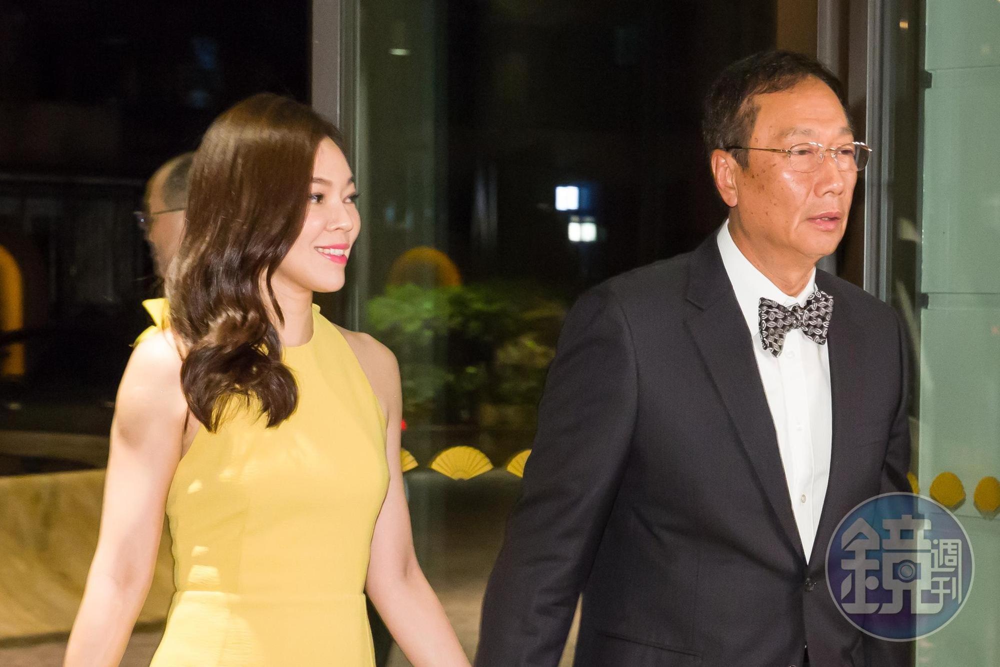 國民黨總統初選候選人郭台銘，日前帶著妻子曾馨瑩一同上政論節目，為選戰加溫。（本刊資料照）