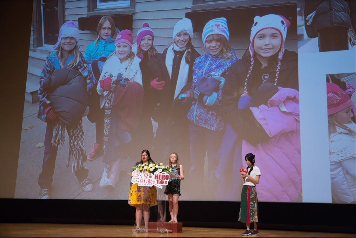 來自加拿大的11歲小女孩嘉達．艾特金與媽媽塔拉今年應瑪利亞基金會邀請來台，擔任國際公益大使，分享她們的善心義舉。