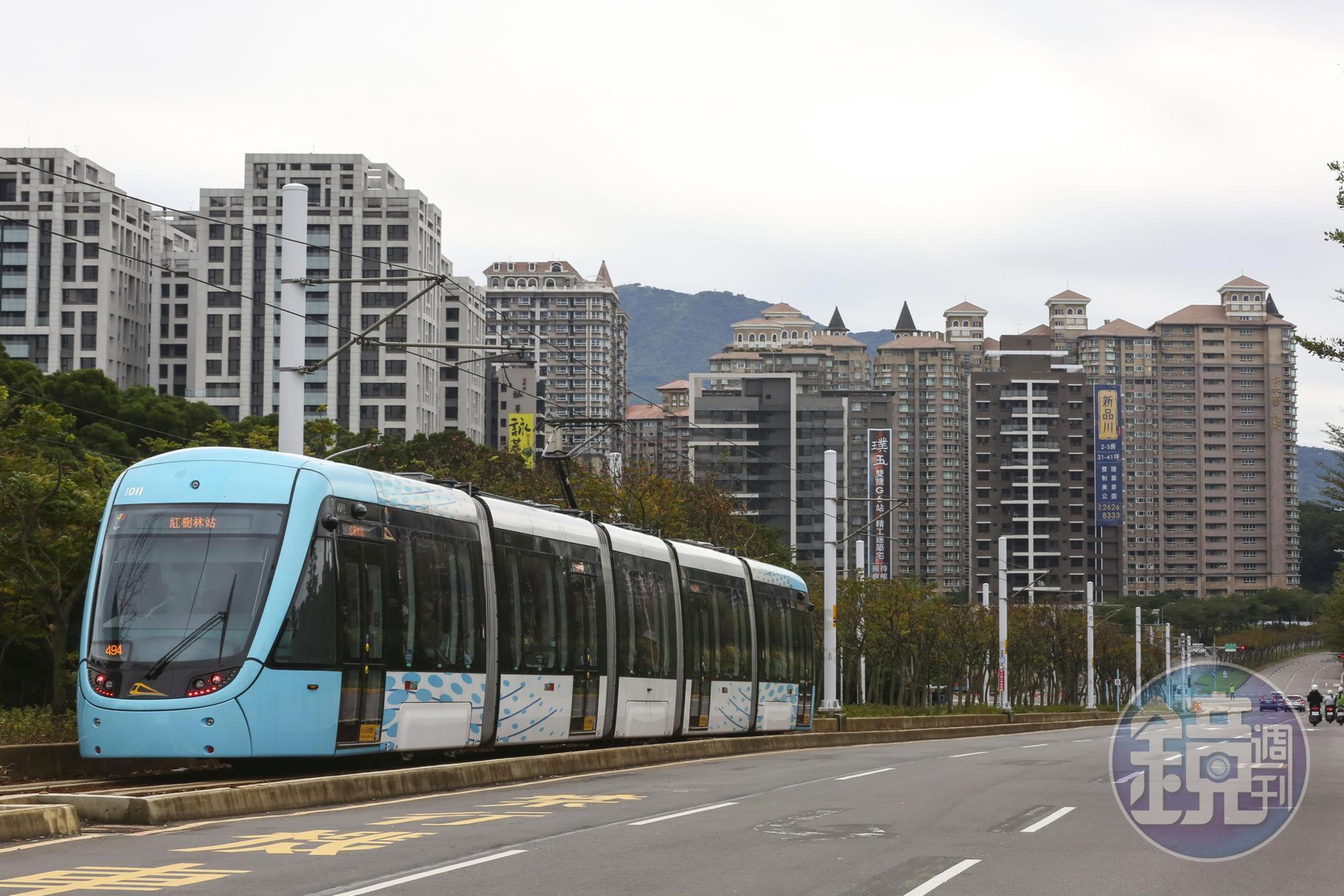 新北市淡海輕軌通車後,對該區交通改善性不高,因此民眾購屋前須多評估周遭機能。