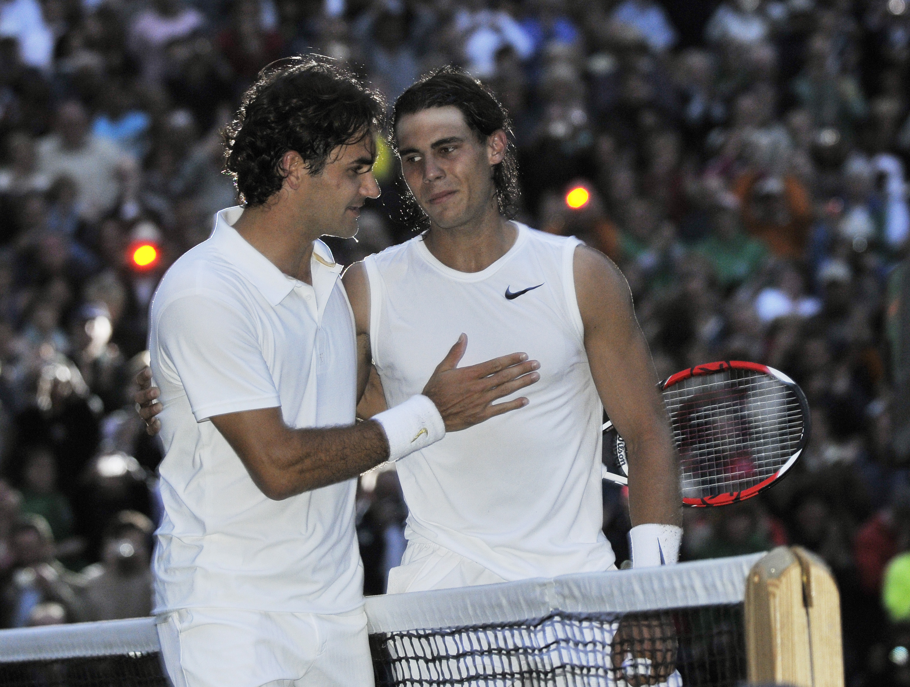 費德勒和納達爾兩人在06至08年的溫網上演3度對決，相隔11年兩人又將在本屆溫網4強賽碰頭。（東方IC）
