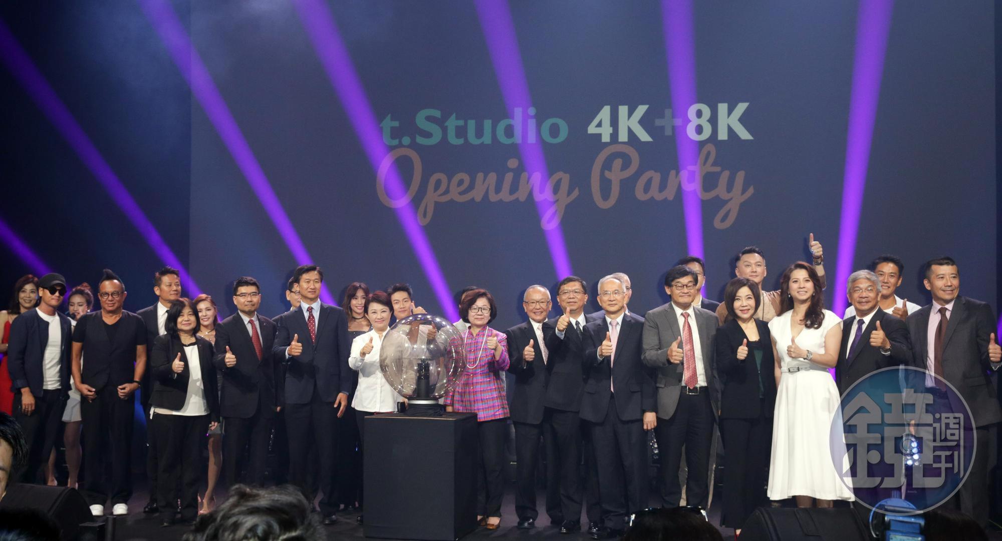 全台首座4K+8K超高畫質攝影棚t.Studio，由鴻海及旗下夏普，與台灣寬頻TBC、媒體棧四強聯手打造。
