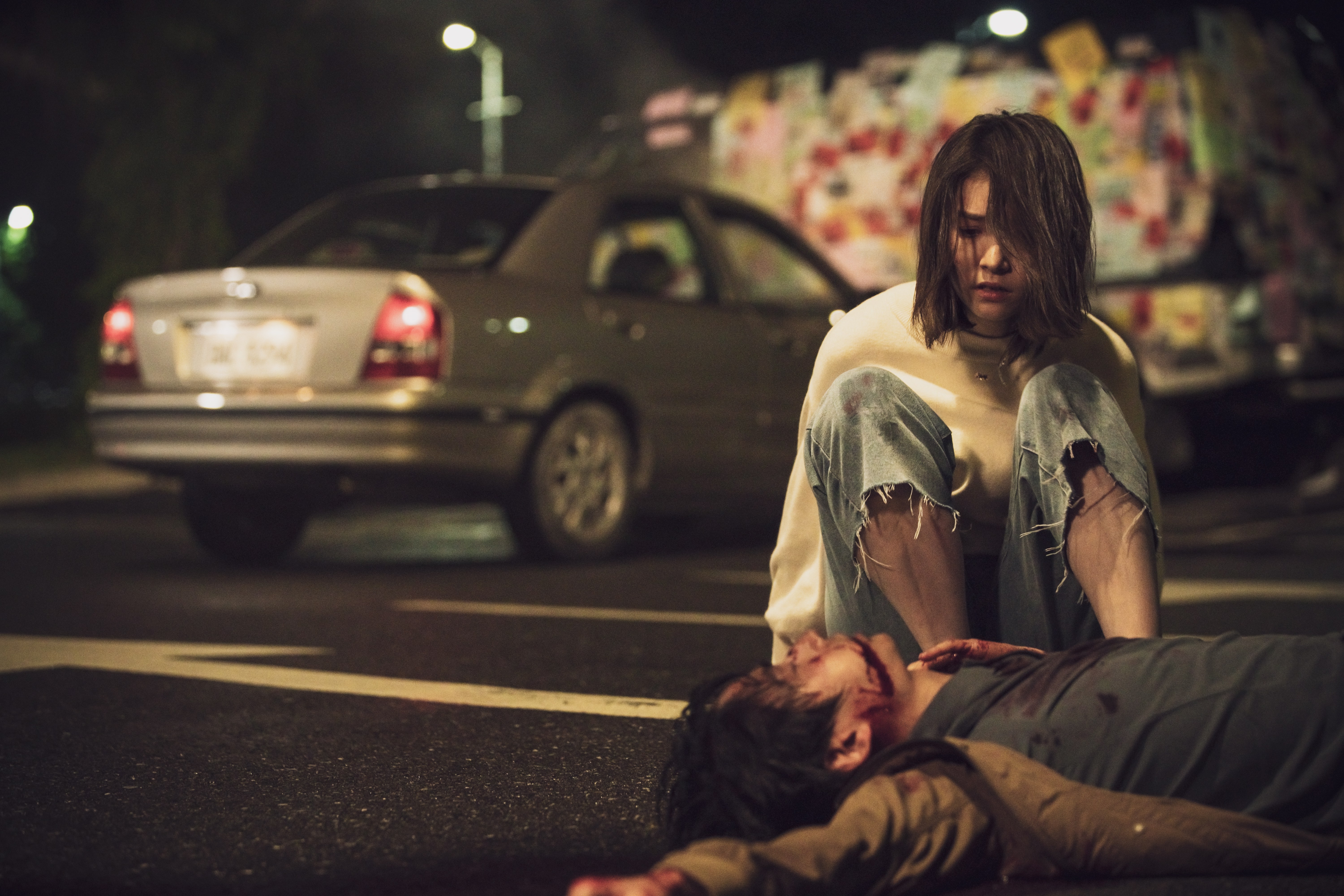 林鶴軒（大鶴，前）在《肇事者逃逸》裡慘逢鬼打牆車禍，被抓交替。