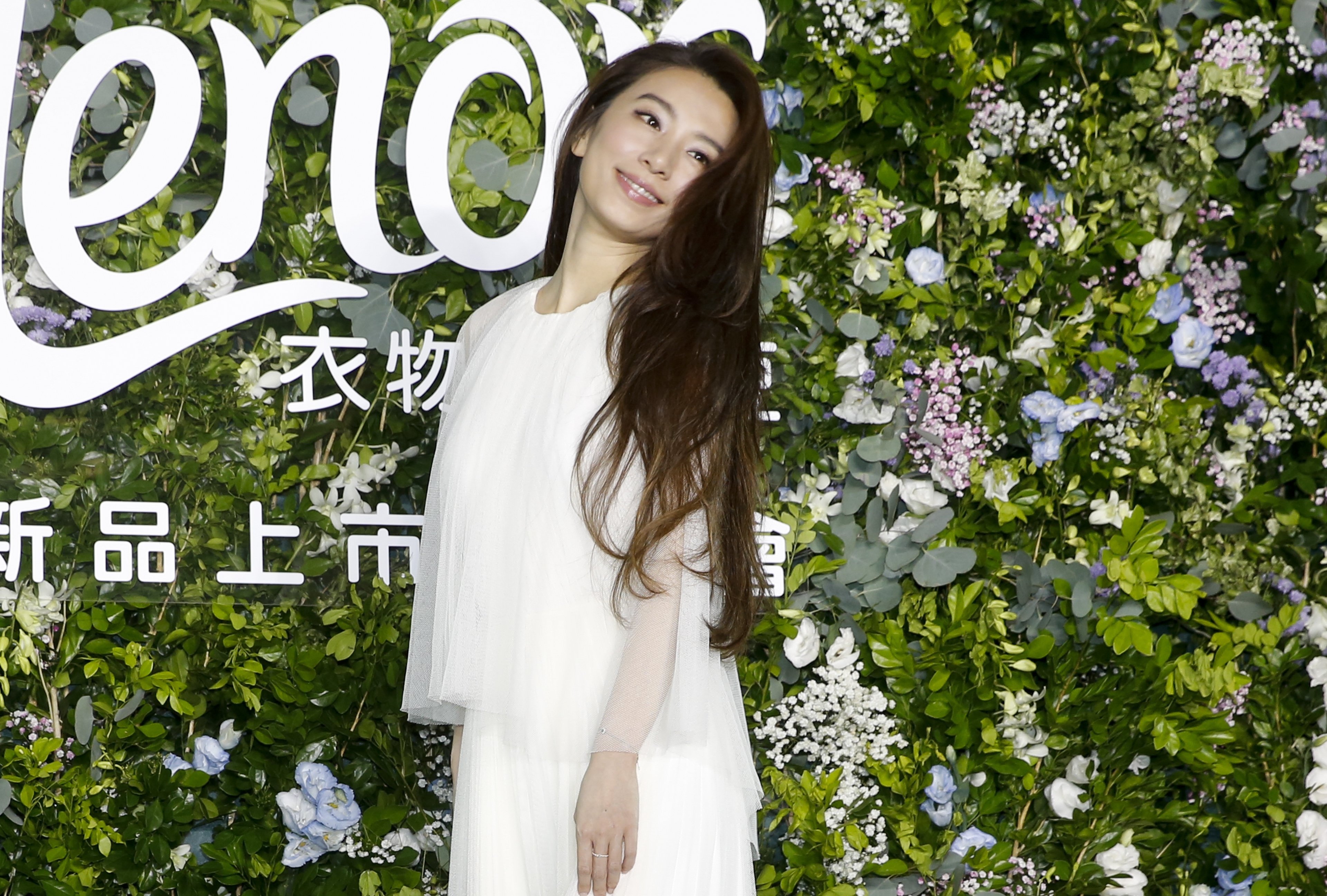 S.H.E中，誰最需要衣物香氛？Hebe立馬推好動又很會流汗的Ella。