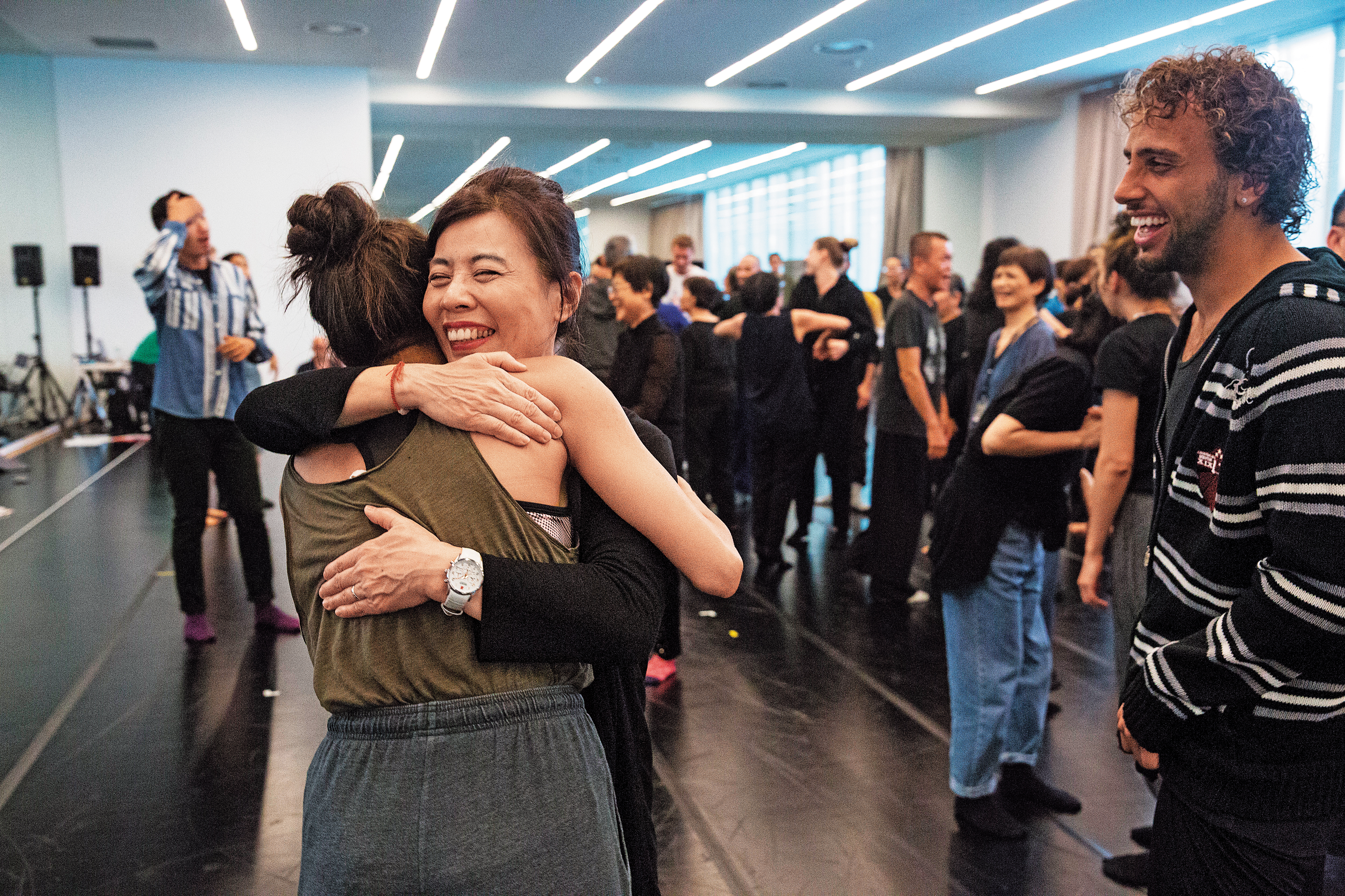 林美虹說她和劇團舞者情感的交流有一定的界線，私下不喝咖啡不吃飯，但她說舞者信任她，「在劇場，我們一定要絕對信任。」