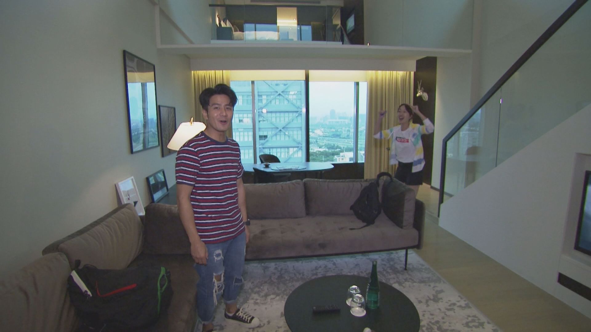 郭彥均、巴鈺入住最時髦最有設計感的飯店，品嚐高檔無菜單料理。（中天提供）