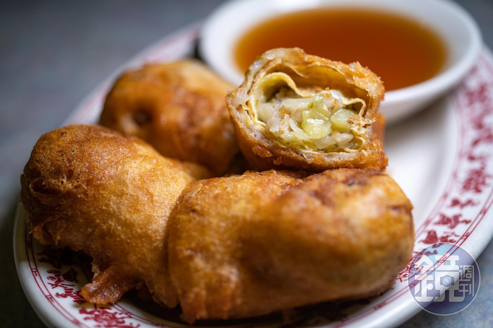 個頭碩大的「春捲」，味道有點難以形容。（8.45美元／份，約NT$263）