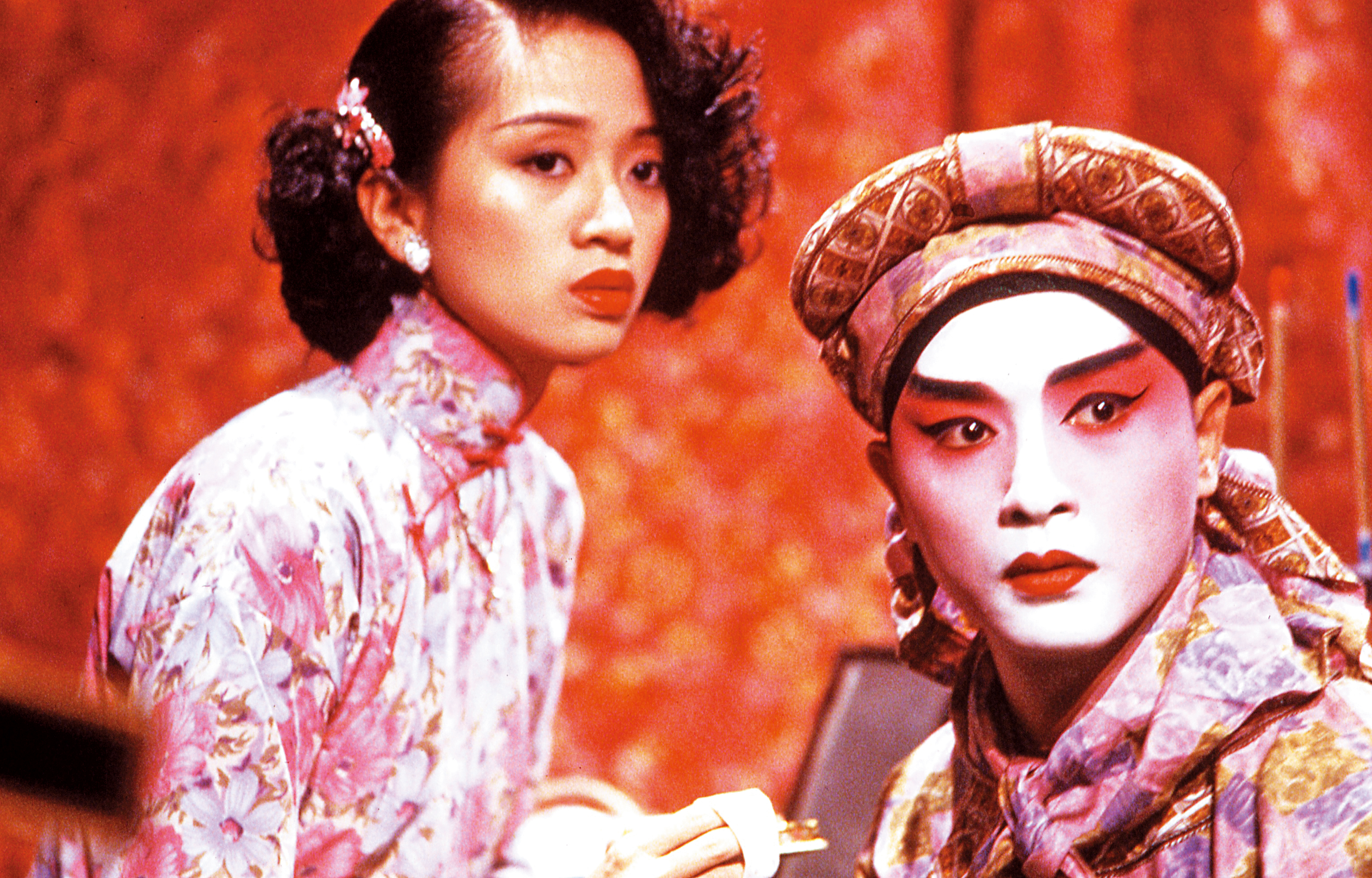 原本《胭脂扣》的「十二少」並非張國榮演出，是梅艷芳認為唯有張國榮才能與她擦出火花，因此特地情商張國榮為她跨刀。