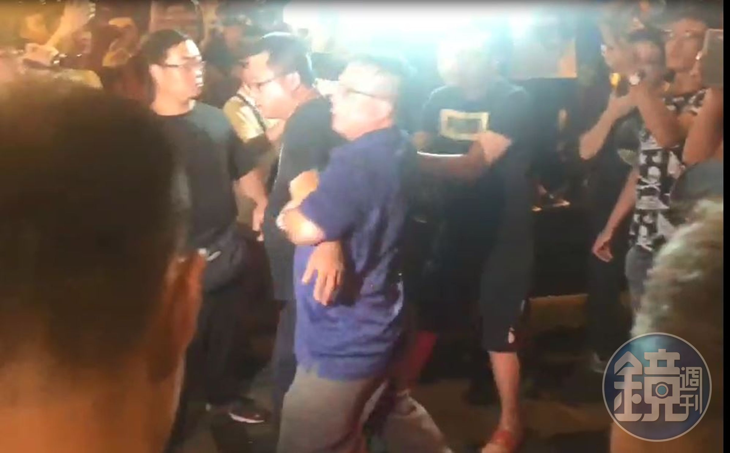 太平保母虐嬰案引起近幾年來最嚴重的警民衝突。（翻攝畫面）