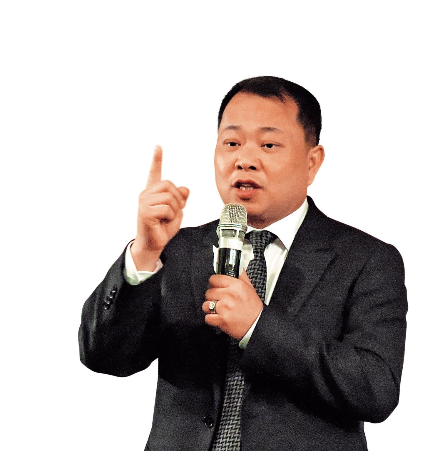 被媒體稱為牛樟芝大王的珍菌堂董事長劉威甫,遭控吸金、惡意倒閉。(翻攝臉書)