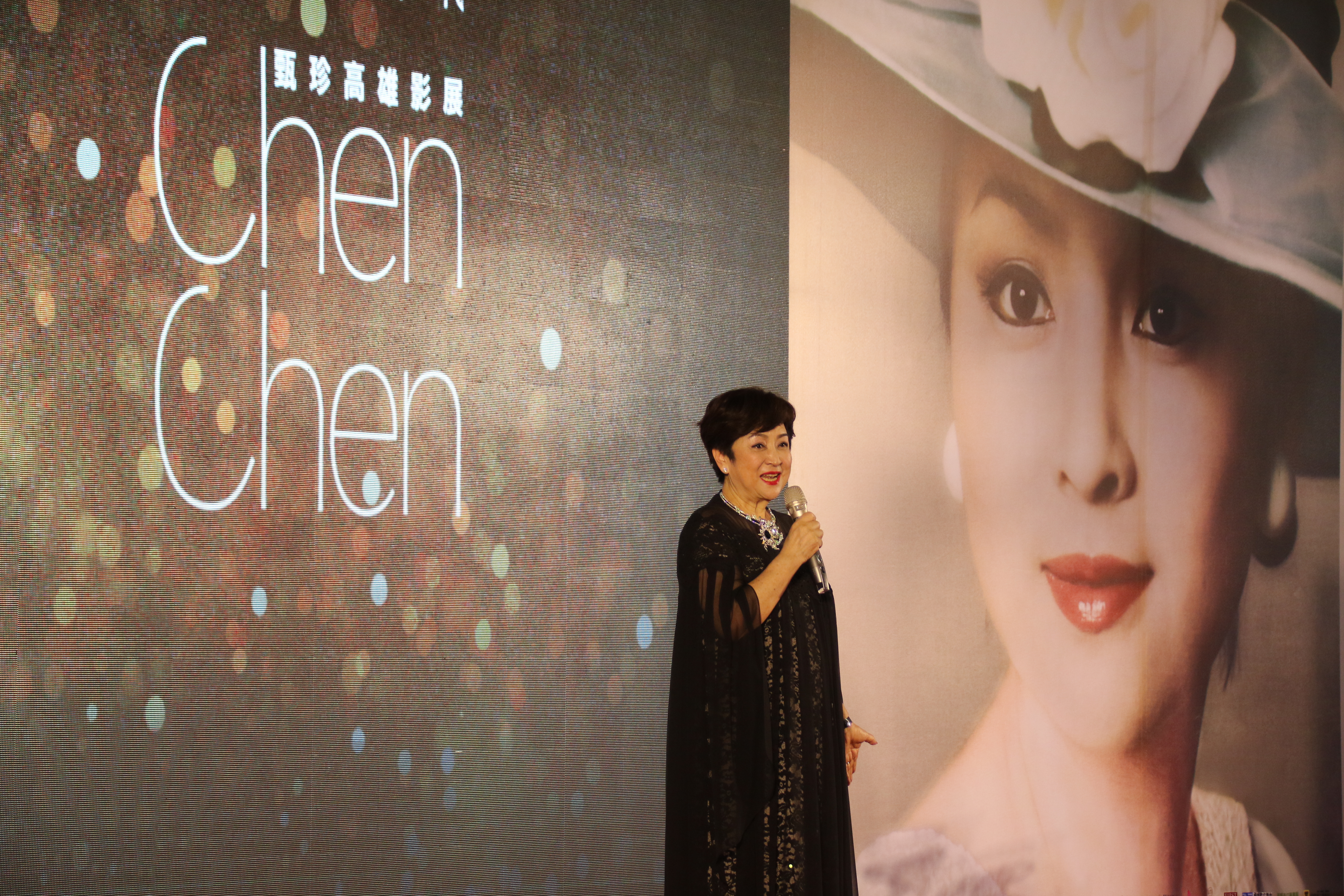 甄珍從影55年來演過多部電影，她為這次影展親自談判版權、處理影片修復、數位化工程，勞苦功高。（高雄市電影館提供）