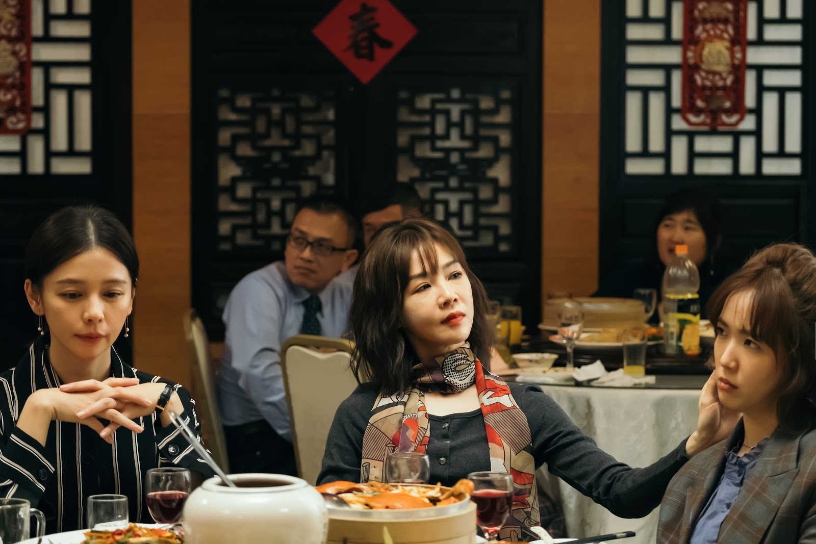 伯樂影業新片《孤味》由徐若瑄（左起）、謝盈萱與孫可芳主演。（威視提供）