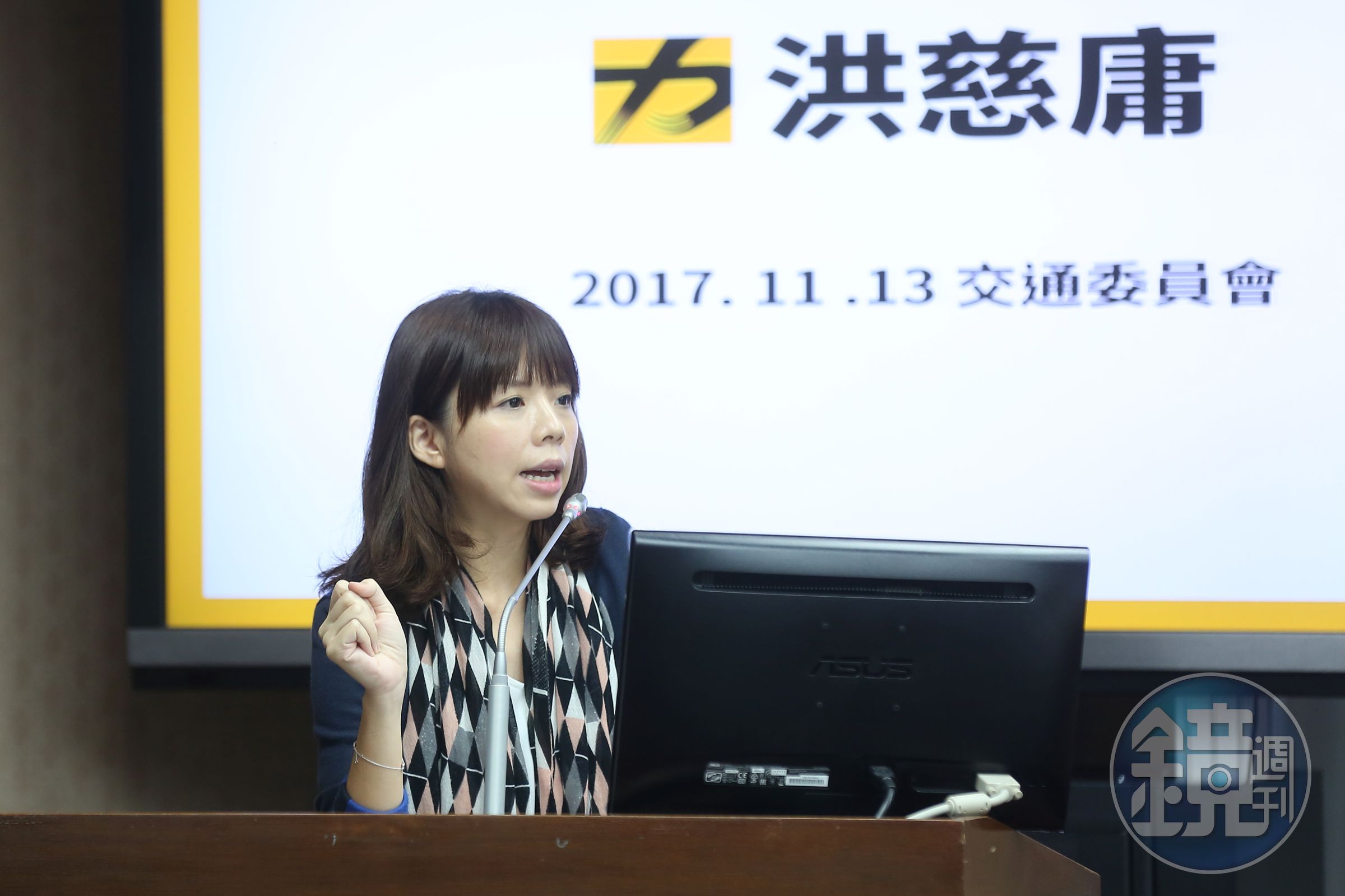 時代力量立委洪慈庸表示，希望黃國昌可以和黨內夥伴好好對話。