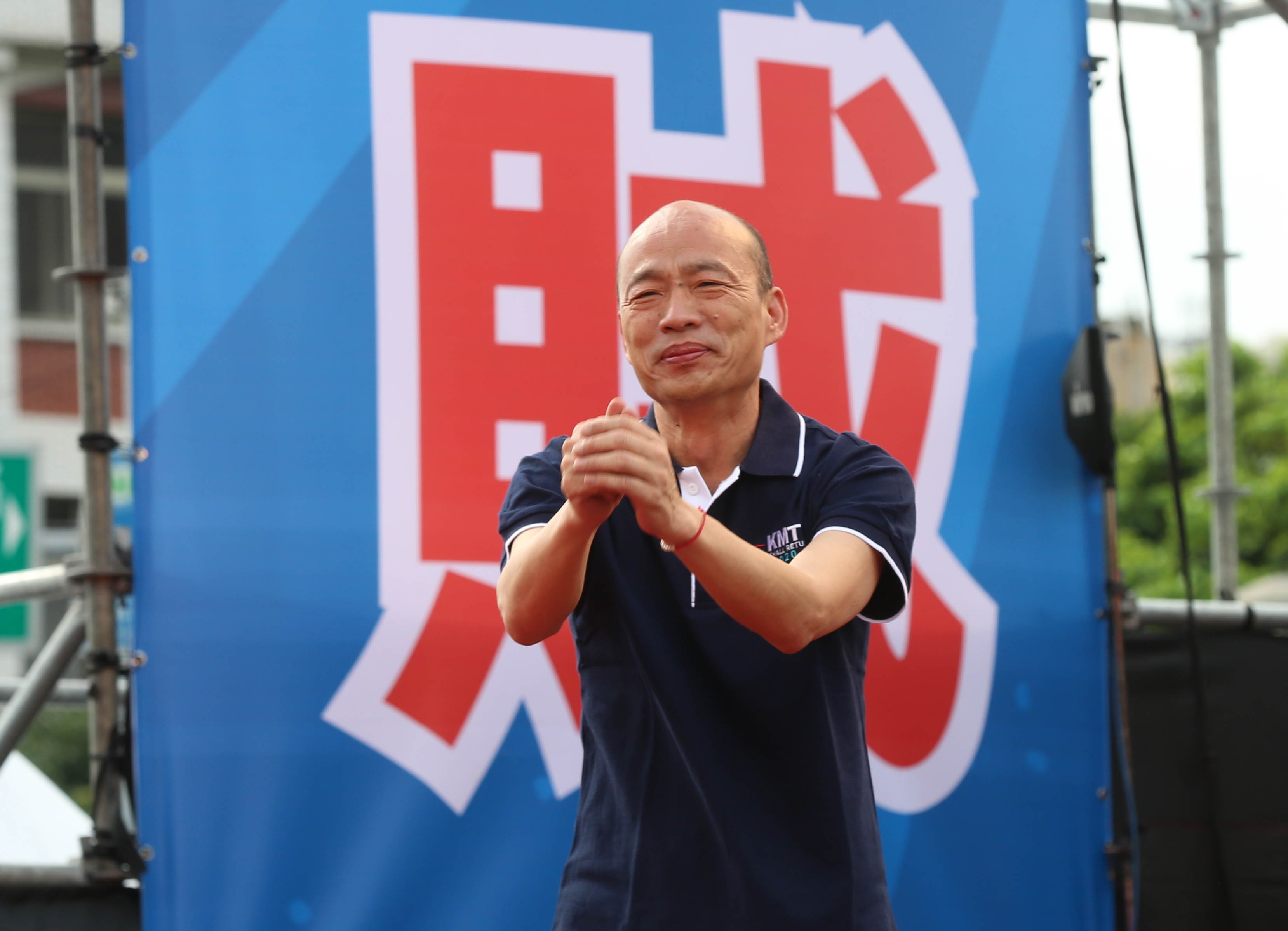 韓國瑜今以44.8%出線，贏過郭台銘、朱立倫，將代表國民黨與蔡英文角逐總統大位。