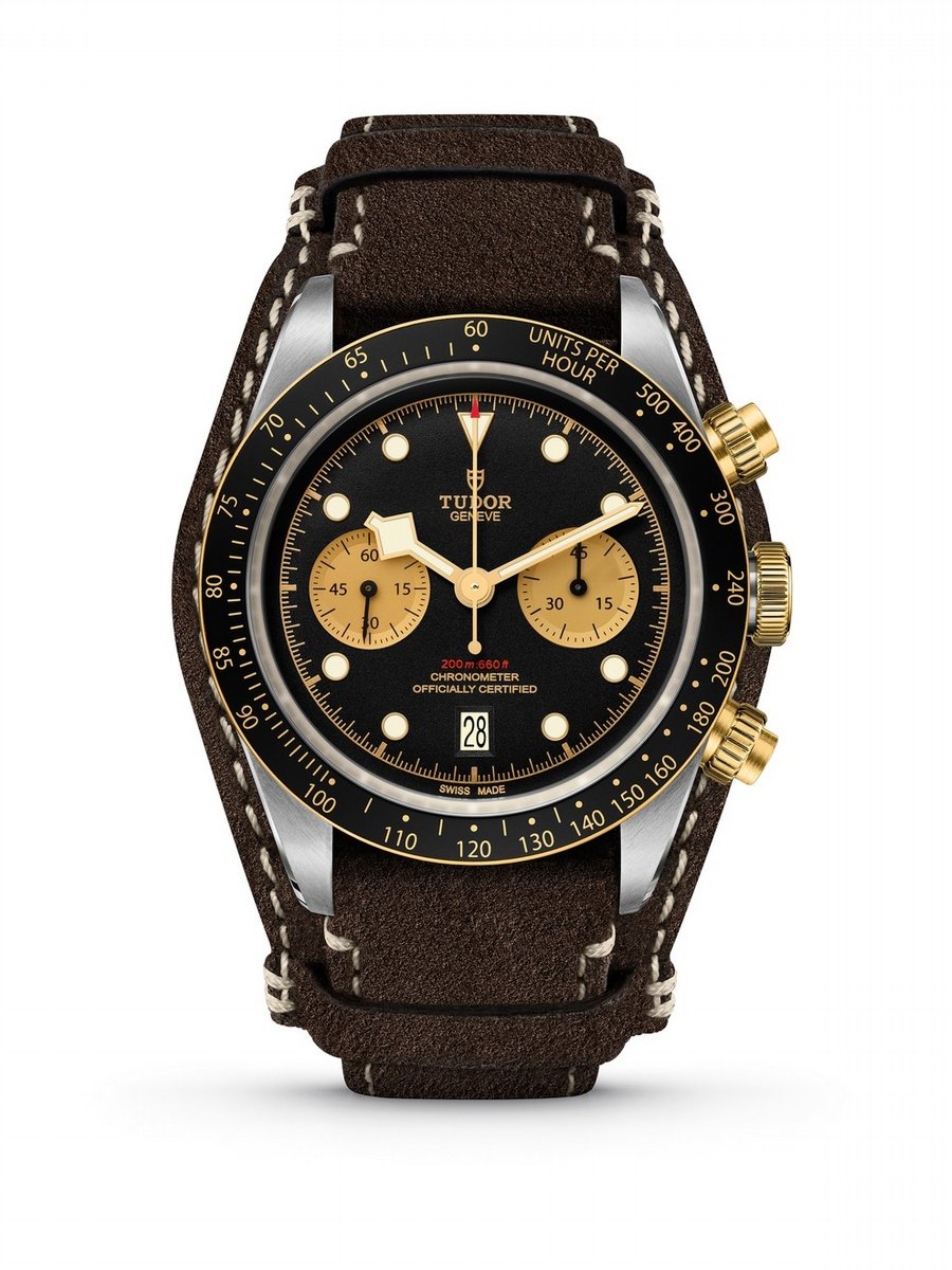 TUDOR Black Bay Chrono S&G，帝舵著名的Black Bay系列首款計時腕錶Black Bay Chrono，今年推出全新黃金鋼款式。錶殼以精鋼製作，錶圈外環、錶冠與計時按紐，則以黃K金製作，與黑色面盤與金色小錶圈一起構成強烈的顏色對比。機芯則搭載帝舵原廠自動上鏈機芯MT5813型，配備導柱輪及垂直計時離合輪裝置。建議售價約NT$168,500。