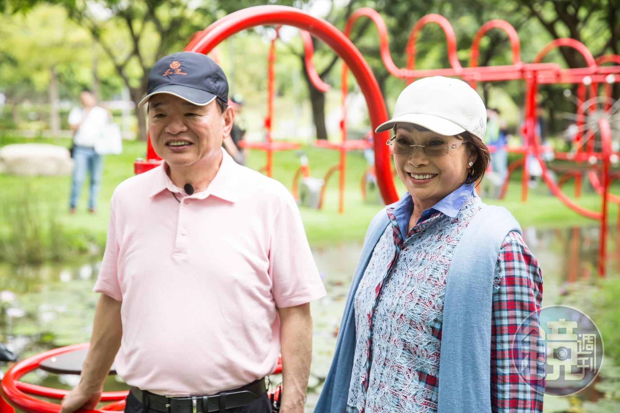 林敏雄與妻子藍毓文時常出席公益活動。