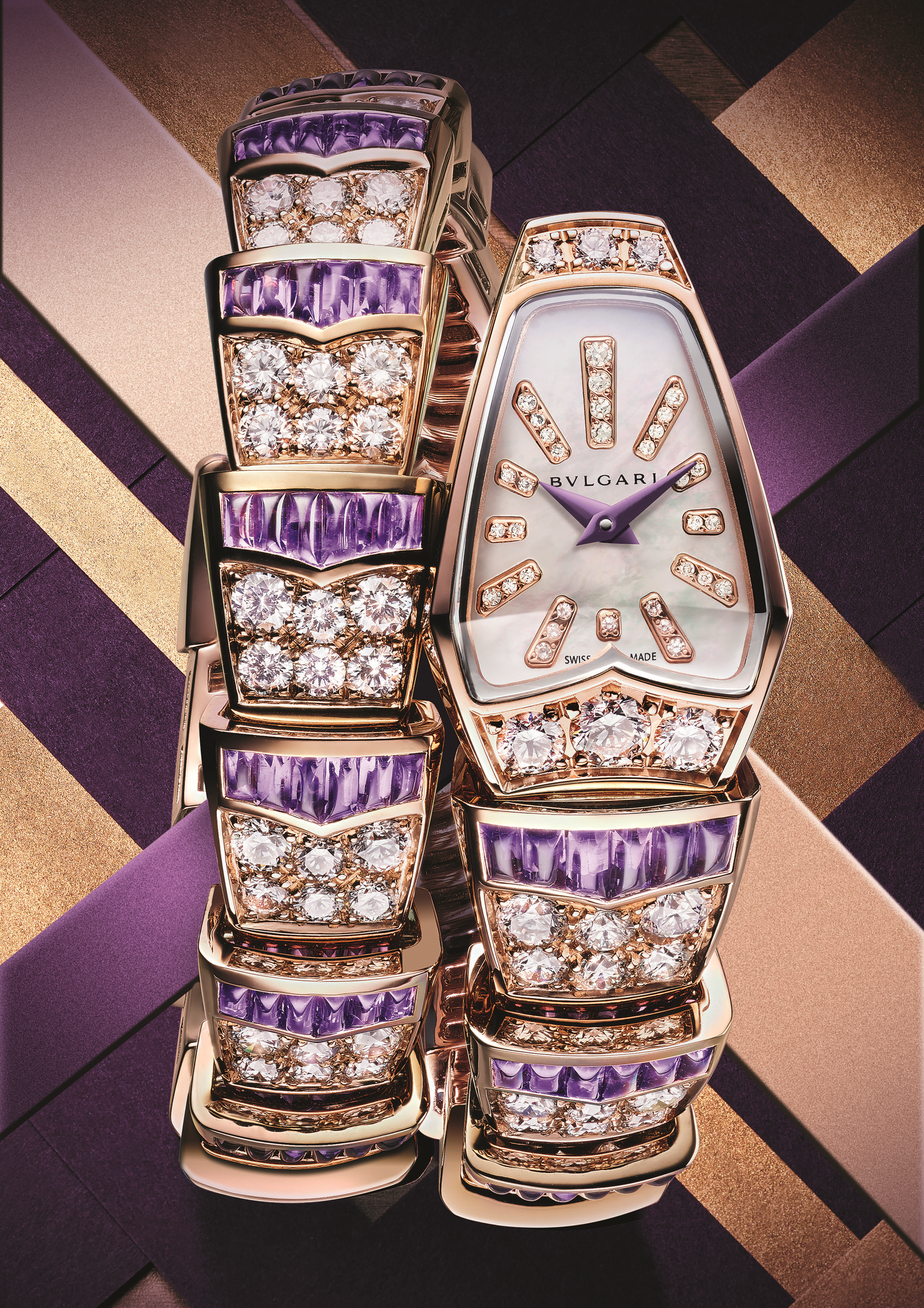 BVLGARI Serpenti Scaglie紫水晶與鑽石珠寶腕錶。約NT$2,809,000（寶格麗提供）