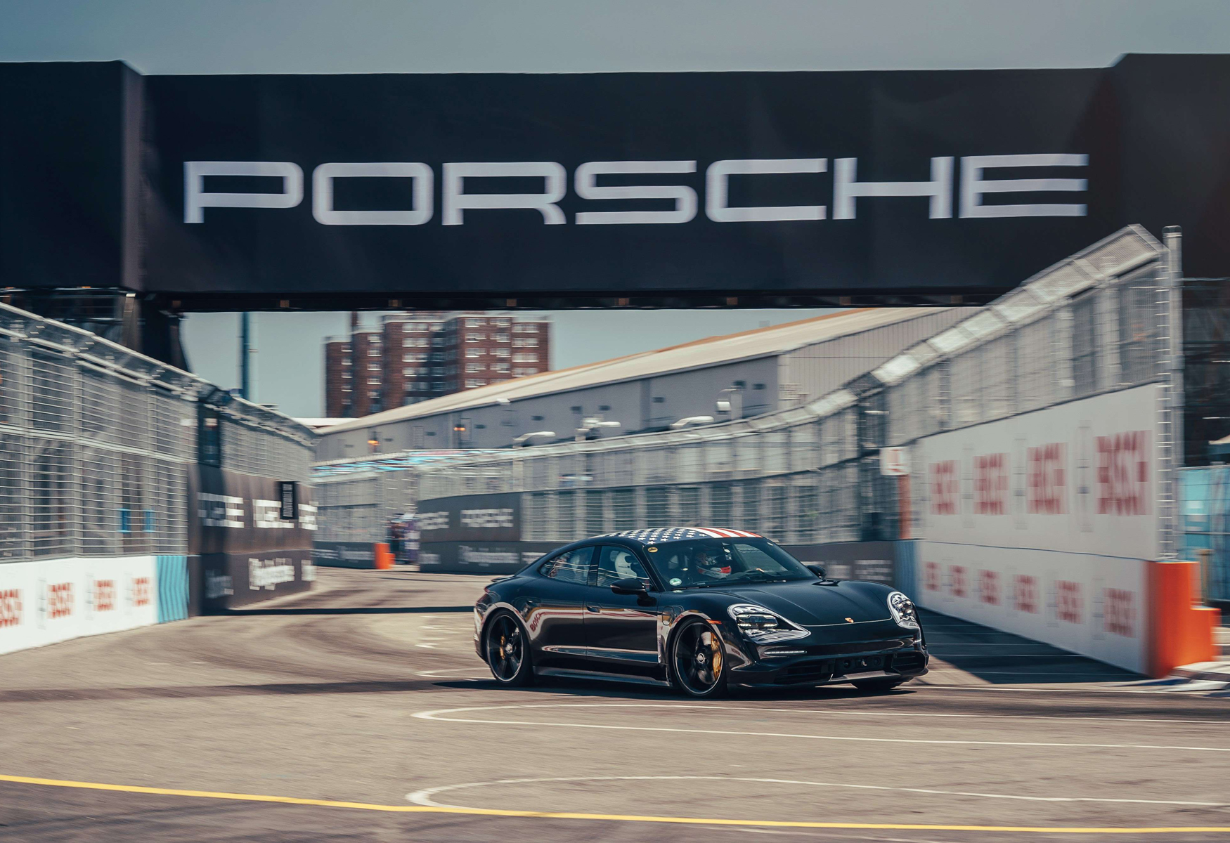 【快閃紐約】Porsche Taycan現身Formula E總決賽 