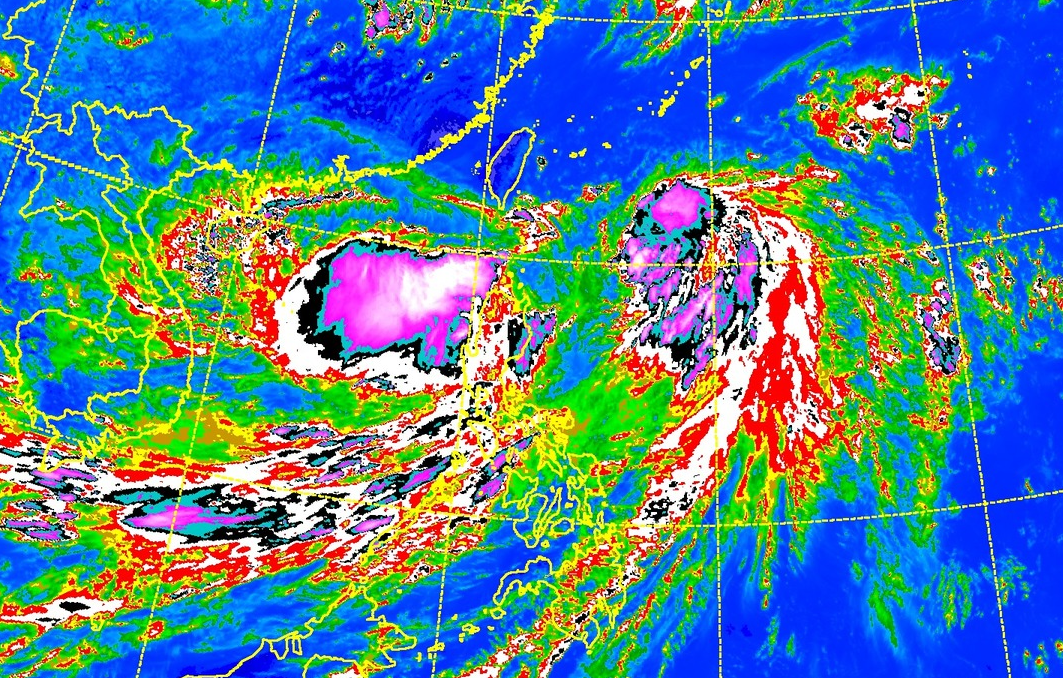 氣象局修正輕颱路徑，認為擦邊球機率高，但民眾仍要做好防颱準備。（翻攝氣象局官網）