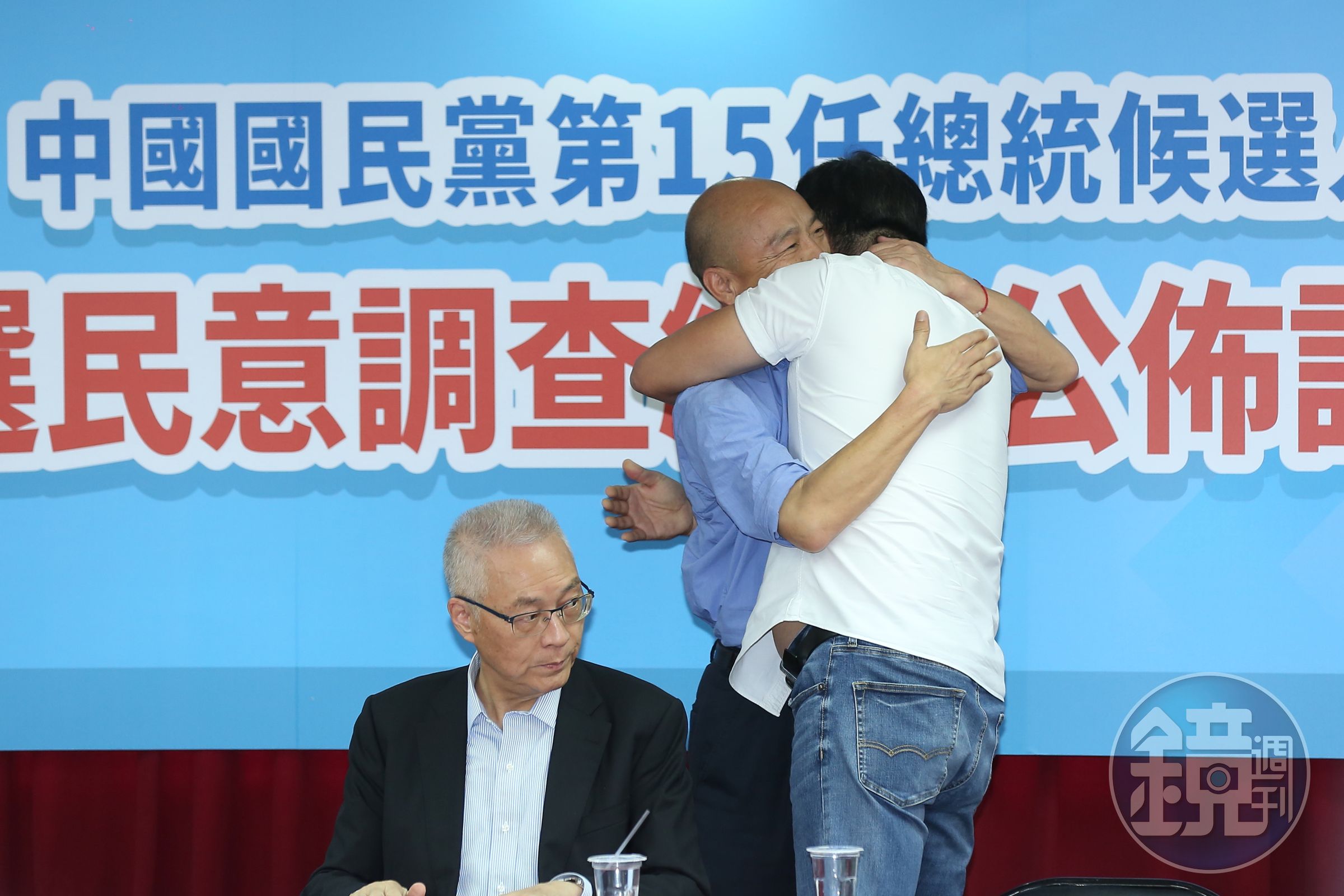 韓國瑜爆曾允諾當選總黨不兼黨魁，不過吳敦義否認。