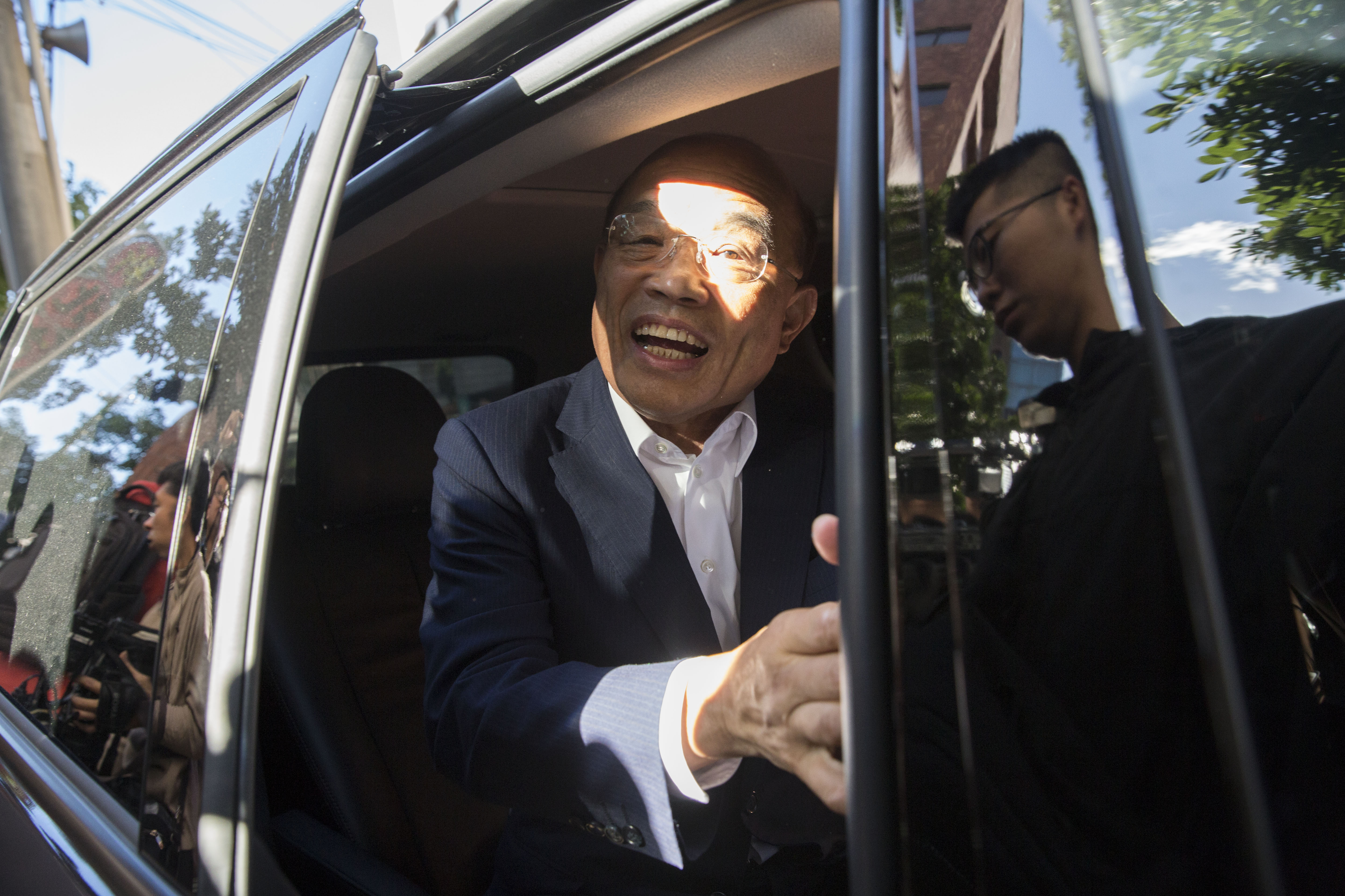 行政院長蘇貞昌昨日提出，過去柯文哲曾說連任市長後，會支持蔡英文爭取連任。