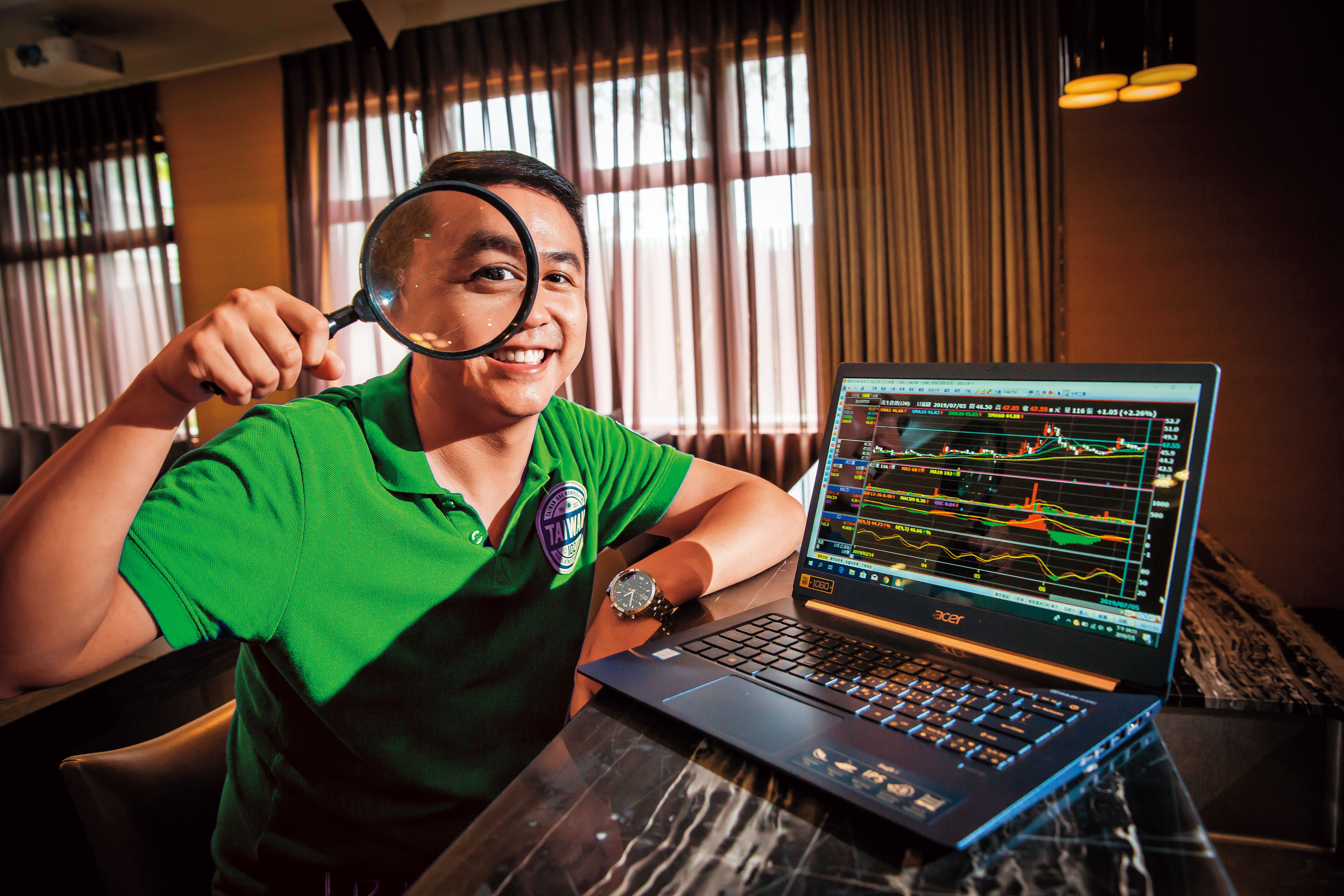 歐陽大就像偵探般鍥而不捨，對公司研究透徹，因此才敢押得多、抱得牢。