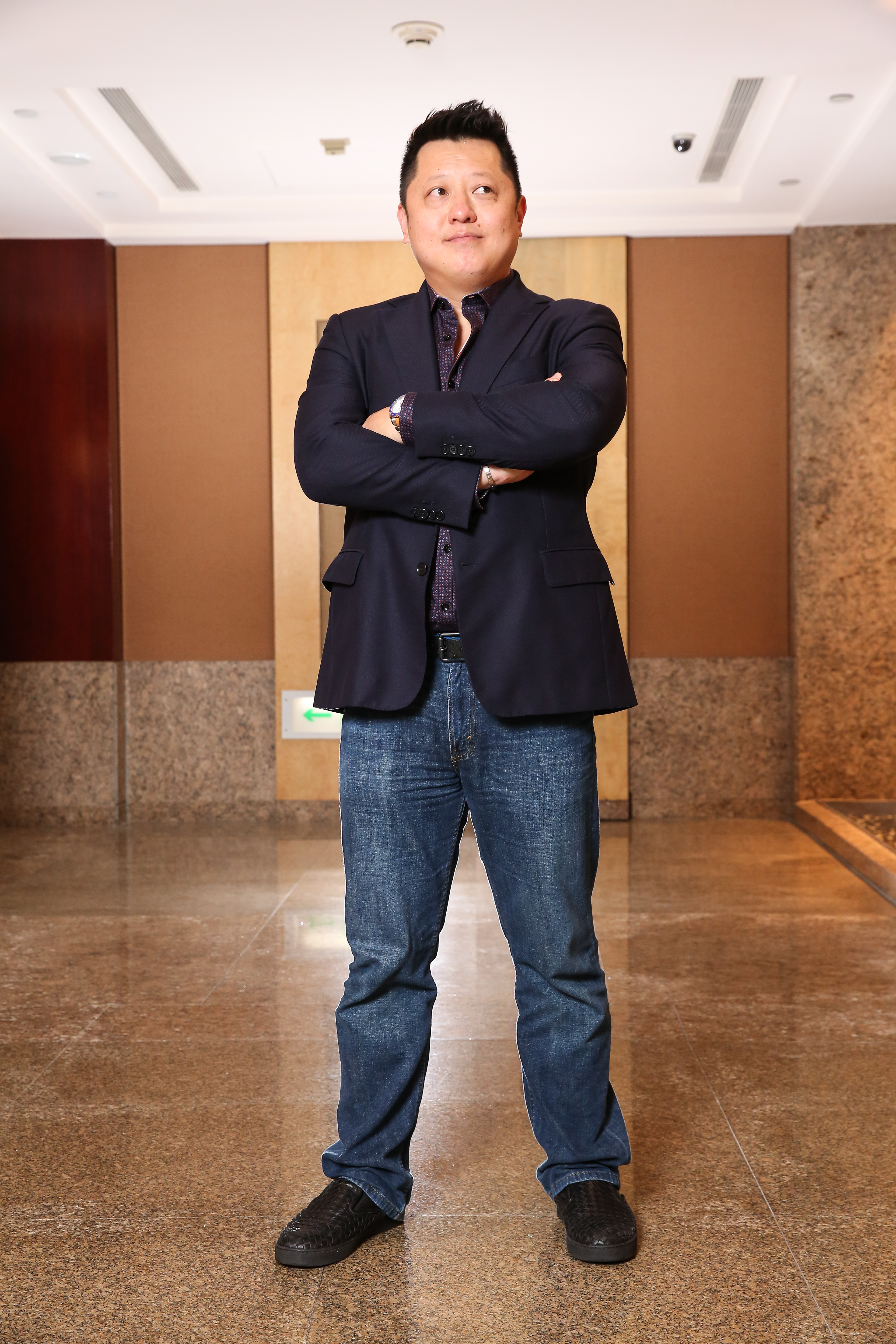 創辦李鼎傳媒的製片李威達，與IM Global一起開發《人生消極掰》，並跟強尼戴普預約未來再次合作。