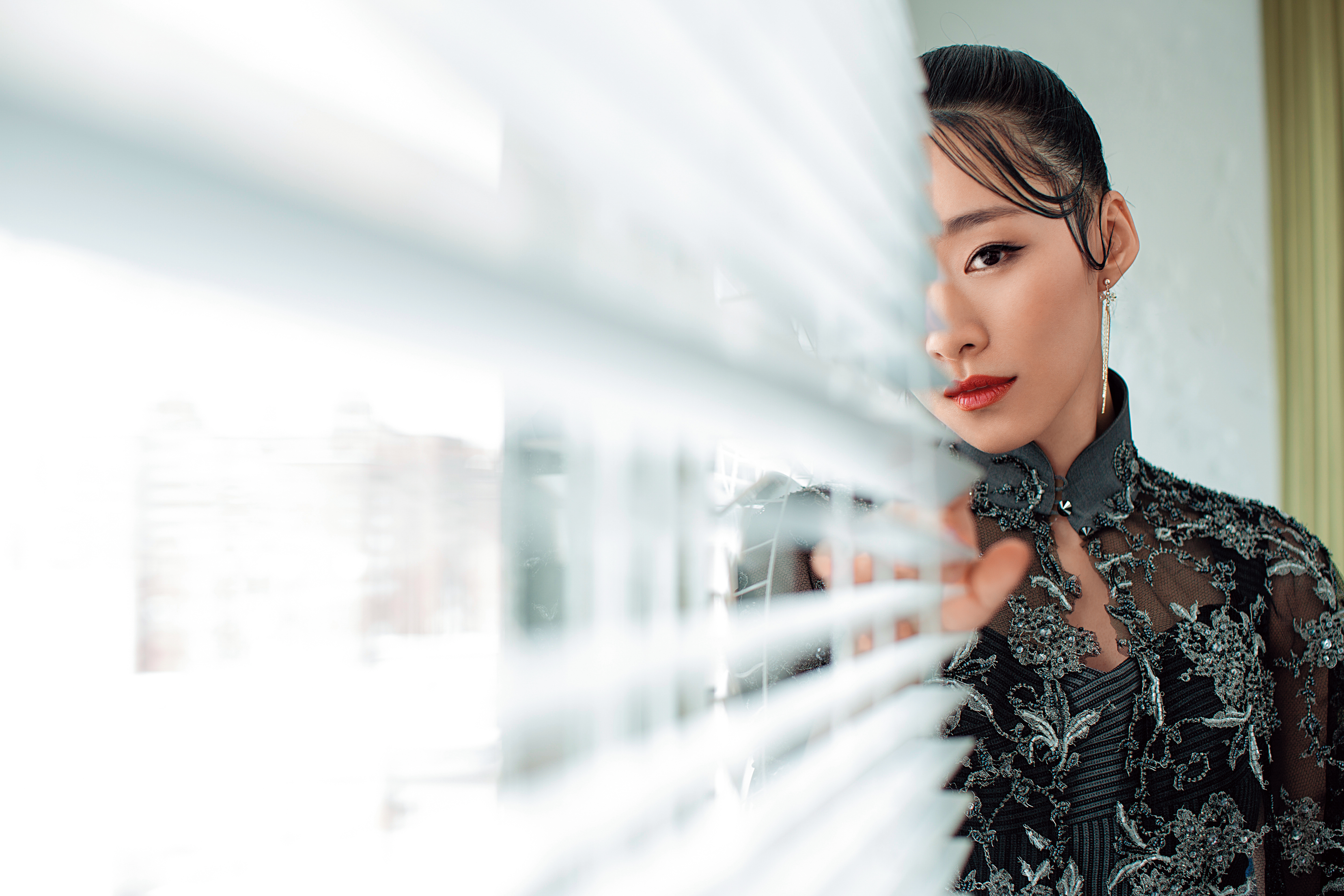 吳可熙在創傷中軟弱、在創傷中恐懼，但也在創傷中找到可以走下去的勇敢。