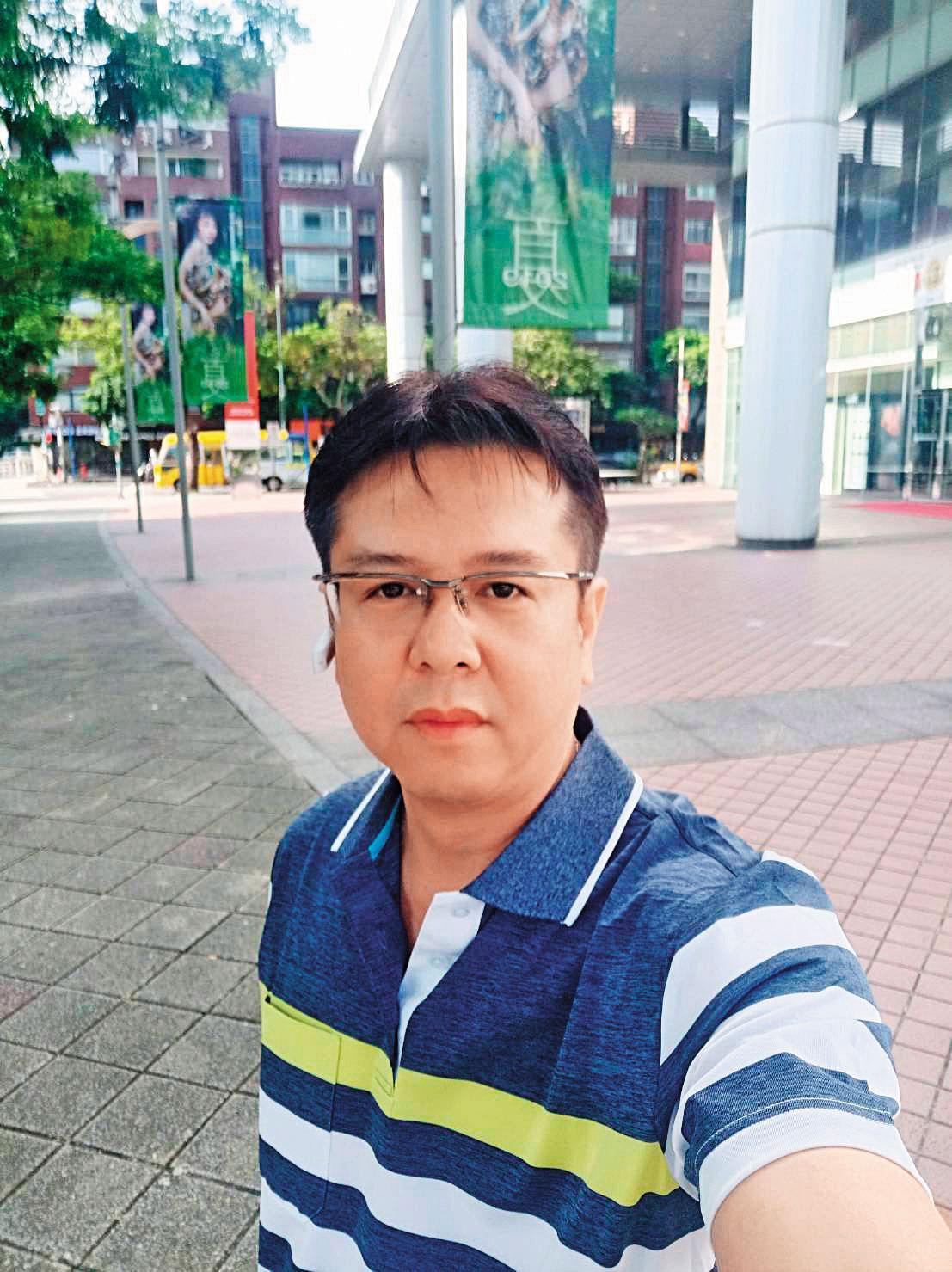 吳先生,45歲